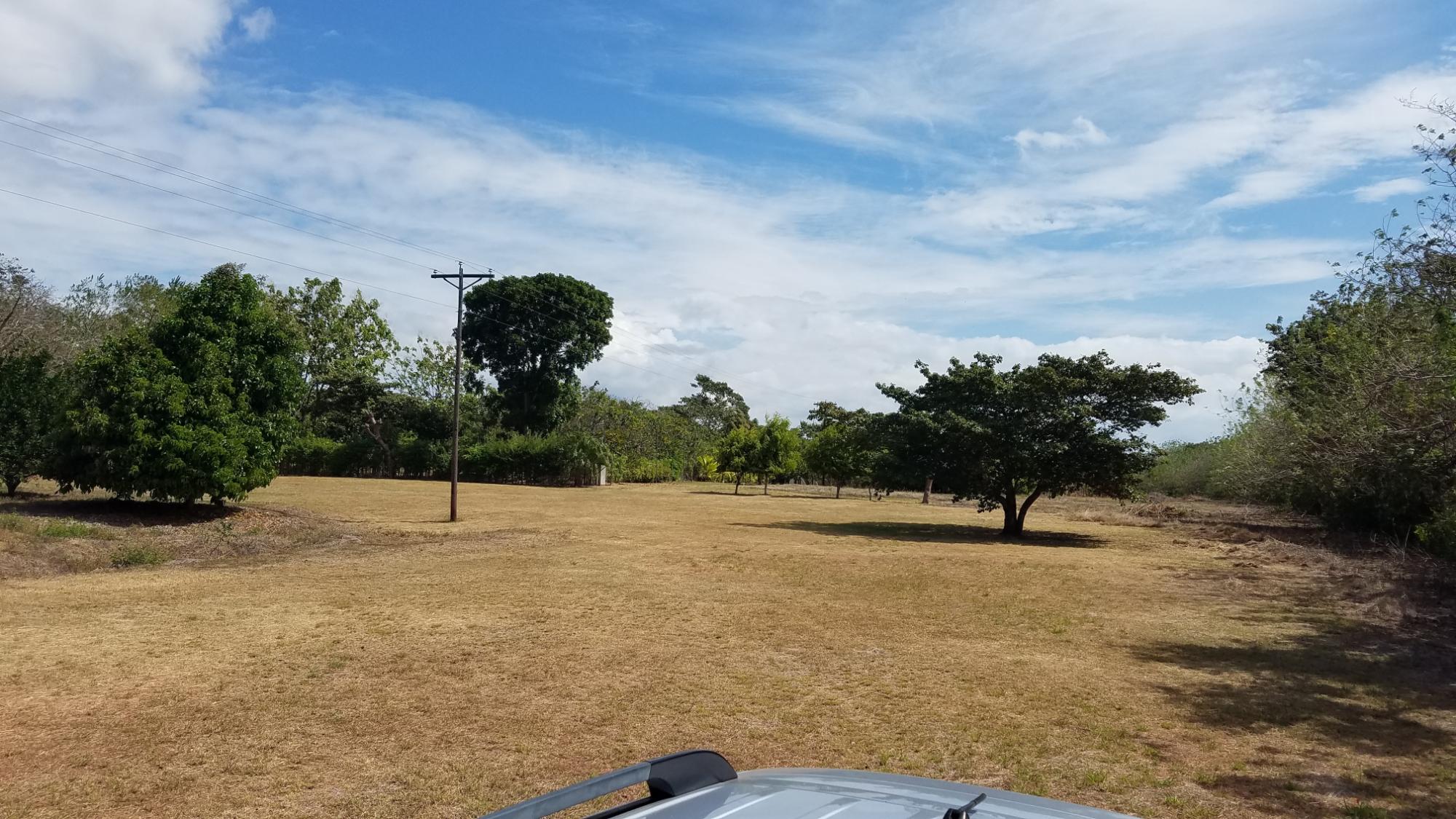 1.4 hectares lot with a country house in Rio Hato