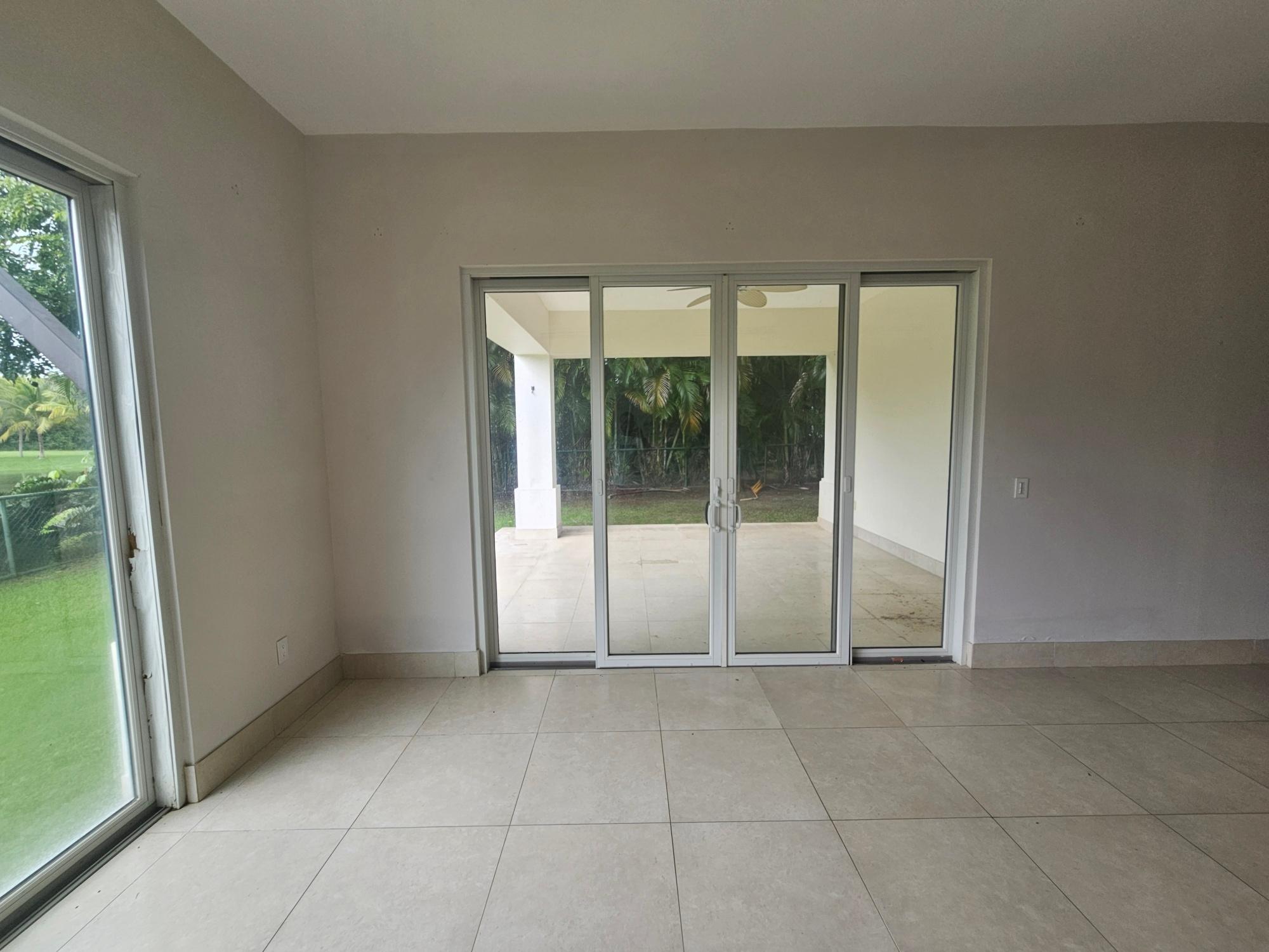 Beach Apartment for Sale in Buenaventura