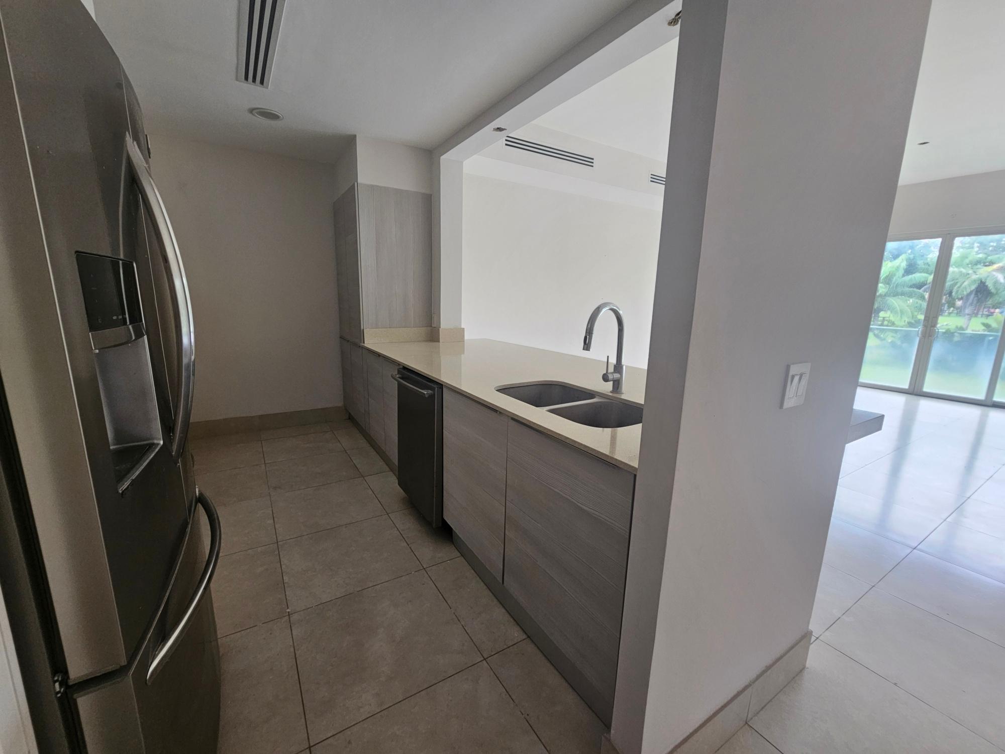 Beach Apartment for Sale in Buenaventura
