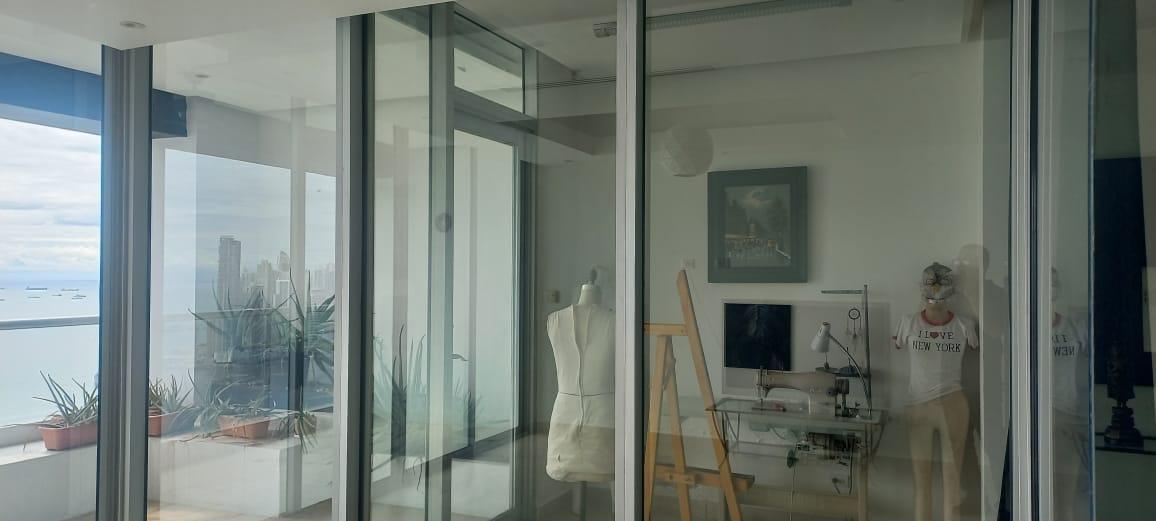 Bank sells Ph RIVAGE TOWER AVENIDA BALBOA