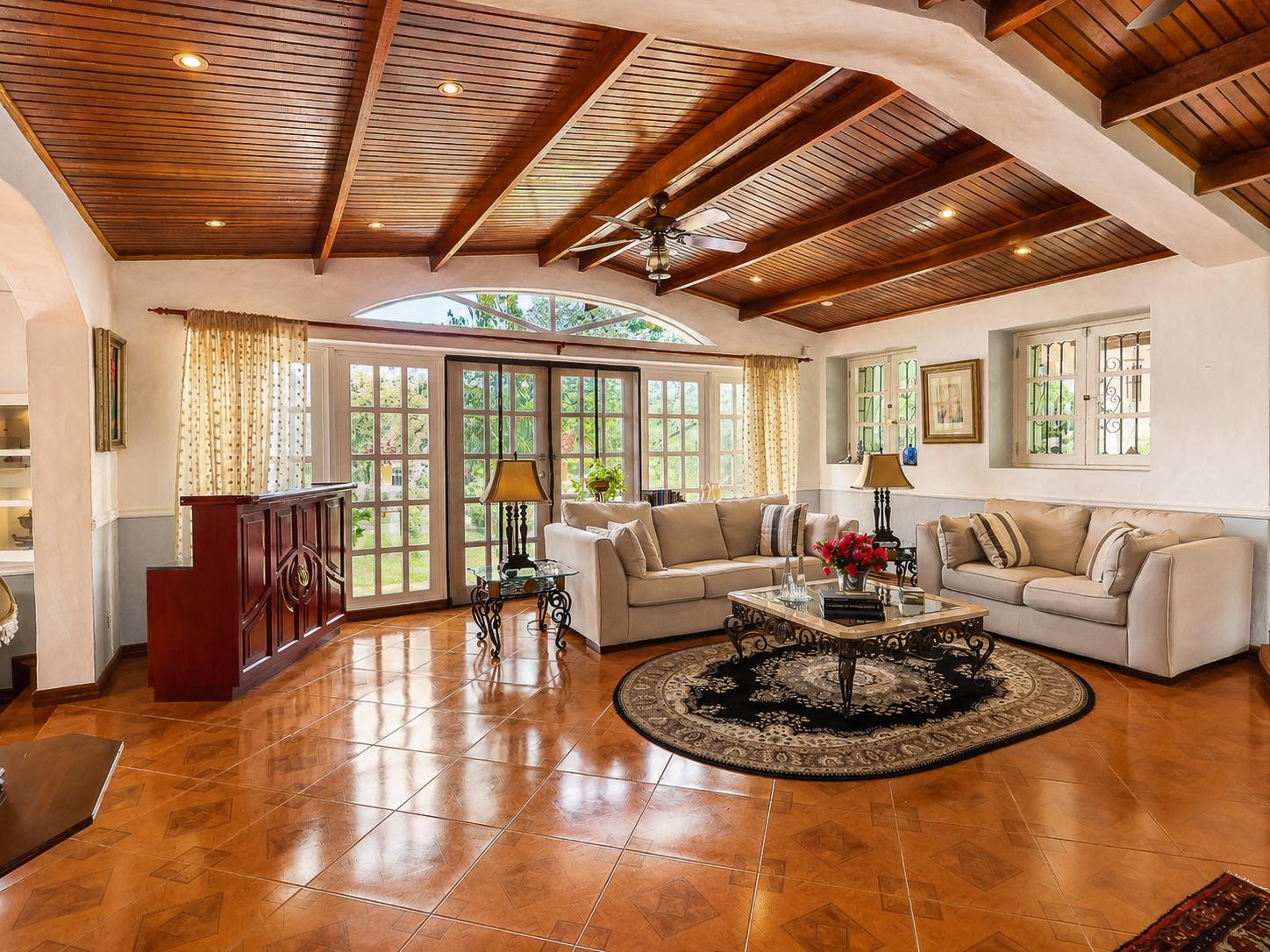 Luxury Hacienda Estate near El Valle de Antón