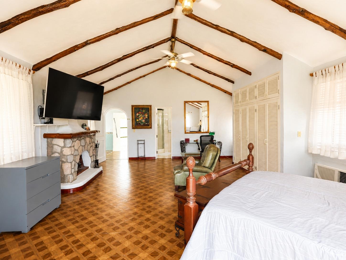 Luxury Hacienda Estate near El Valle de Antón
