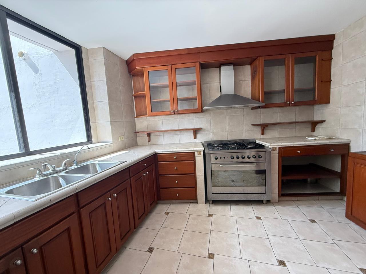 APARTMENT FOR SALE IN ROYAL PRINCESS