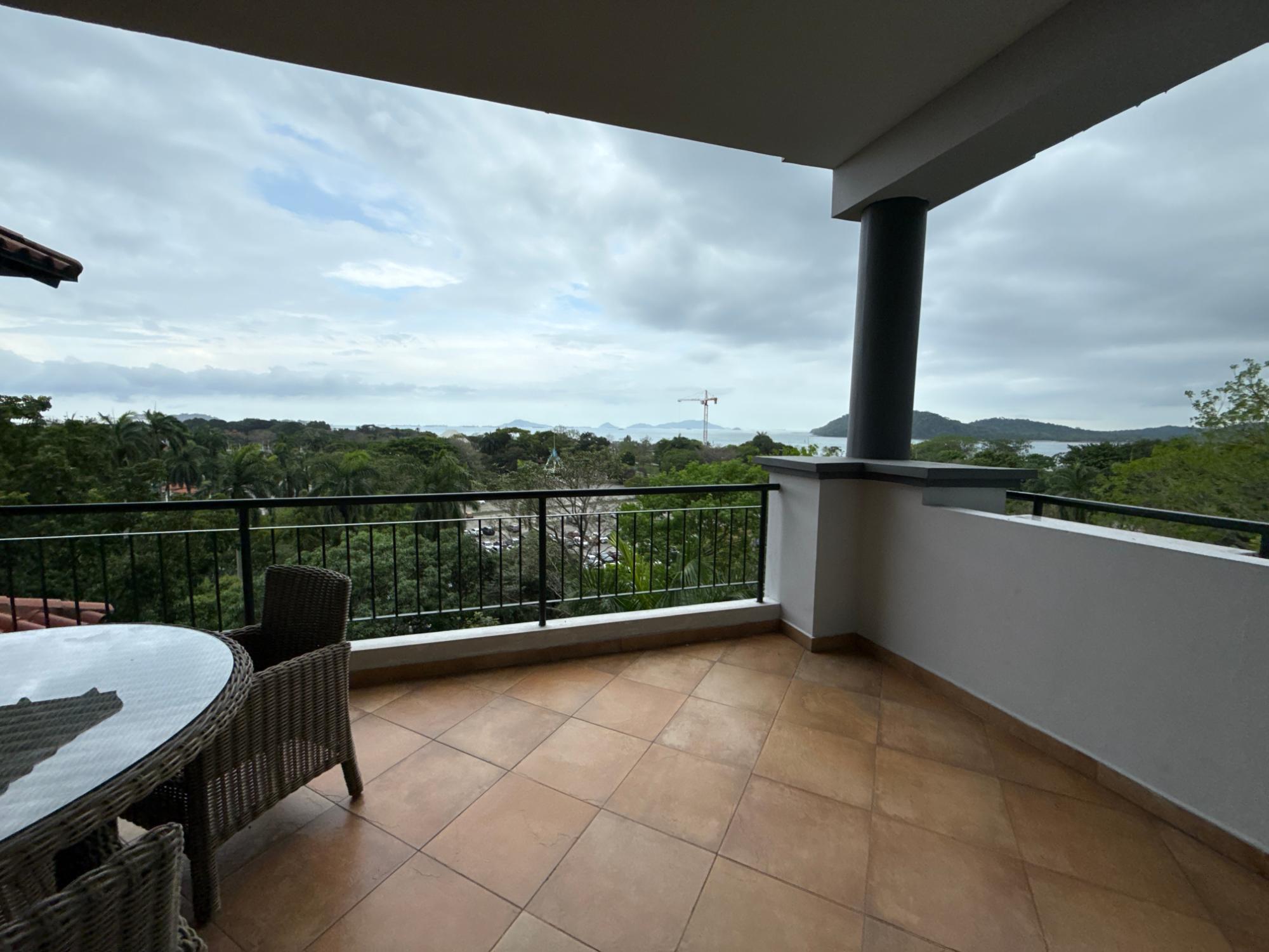 Amador Residence with Panoramic Ocean