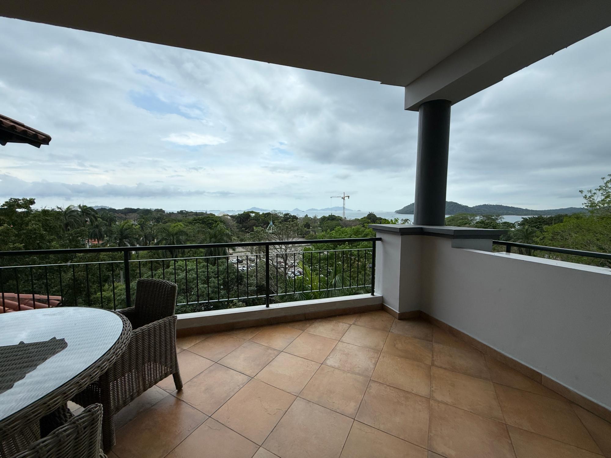 Amador Residence with Panoramic Ocean