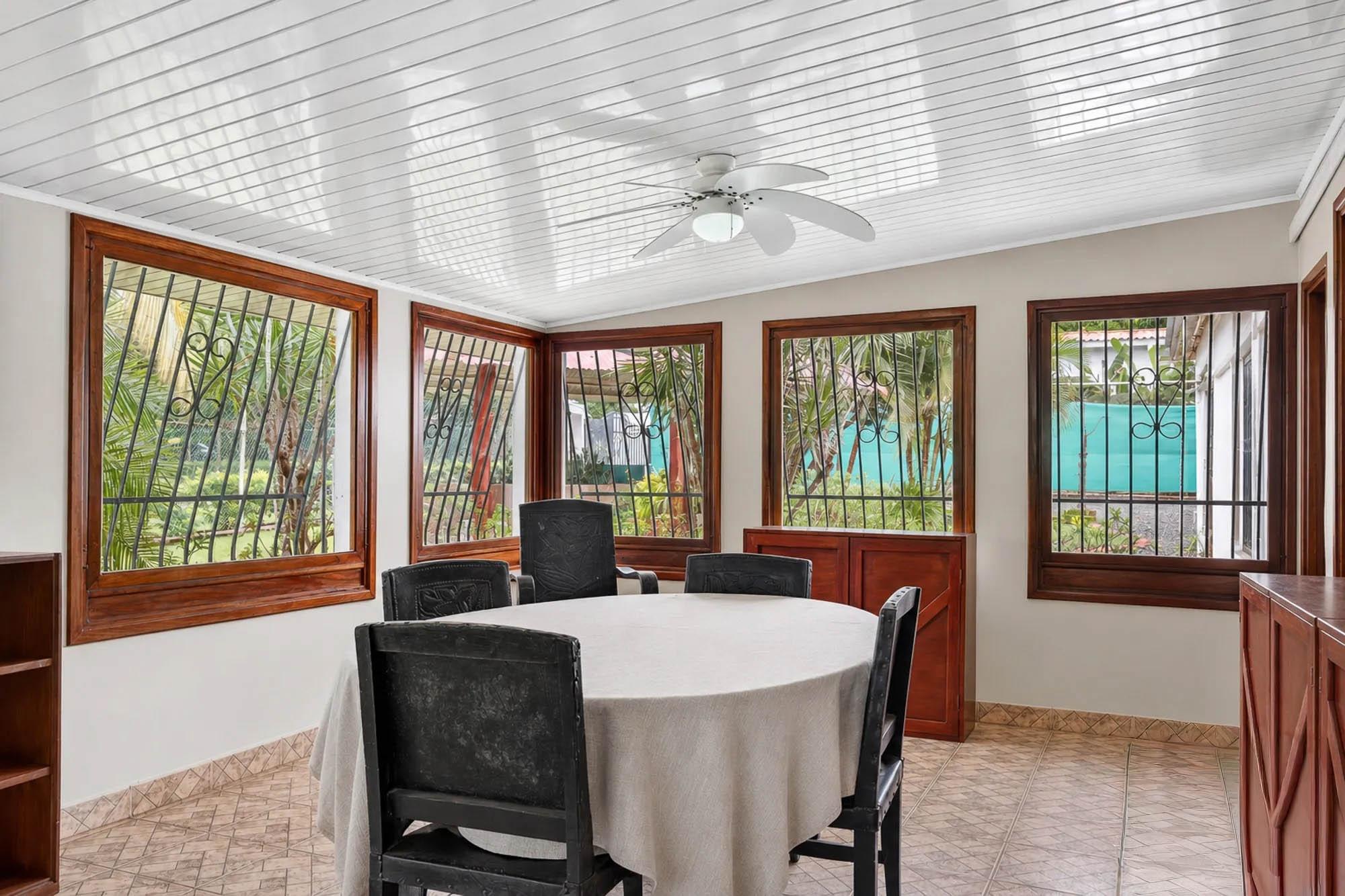 Spacious Home with Pool and Guest Apartment
