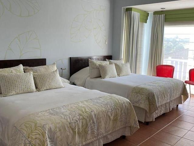 Villa 5 bedrooms and pool at Costa Blanca villas