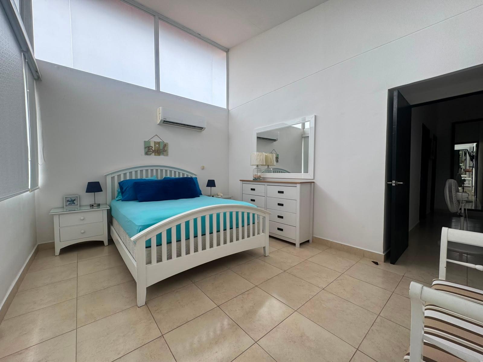 HOUSE FOR SALE PH PARADISE POINT, CORONADO