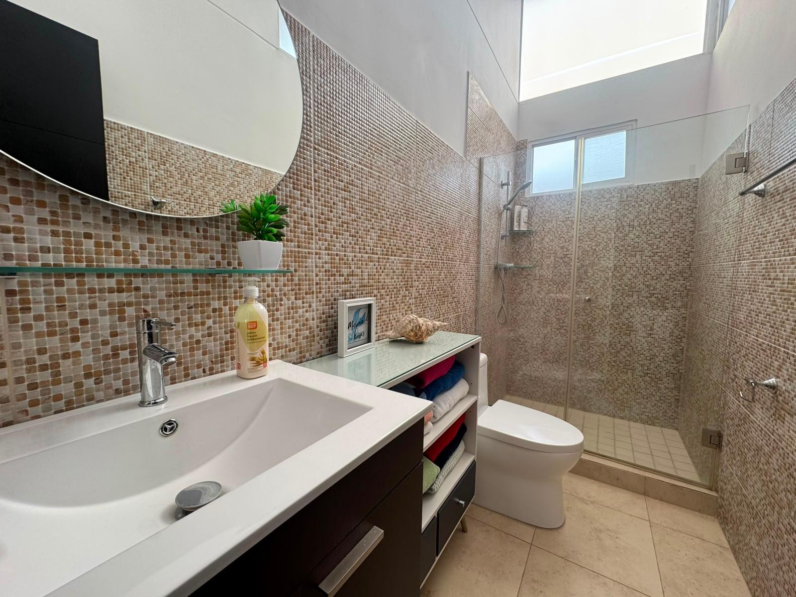 HOUSE FOR SALE PH PARADISE POINT, CORONADO