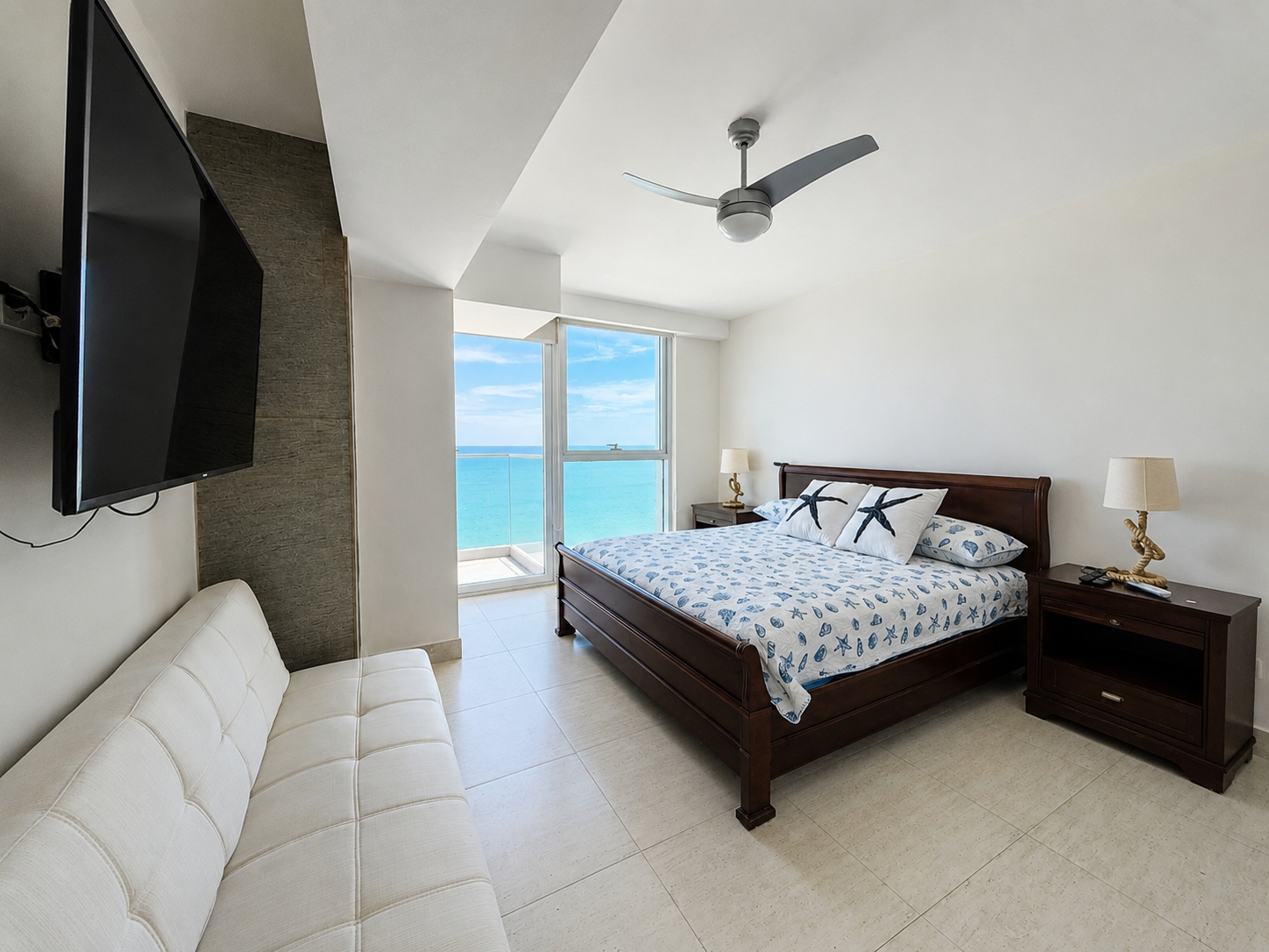 Apartment for sale in Playa Blanca PH Lighthouse