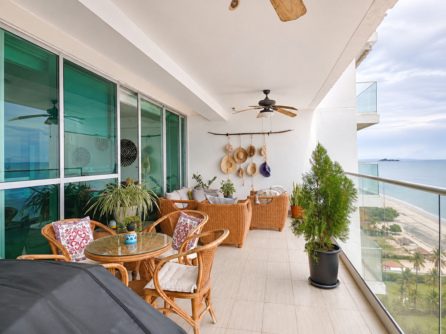 Apartment for sale in Playa Blanca PH Lighthouse
