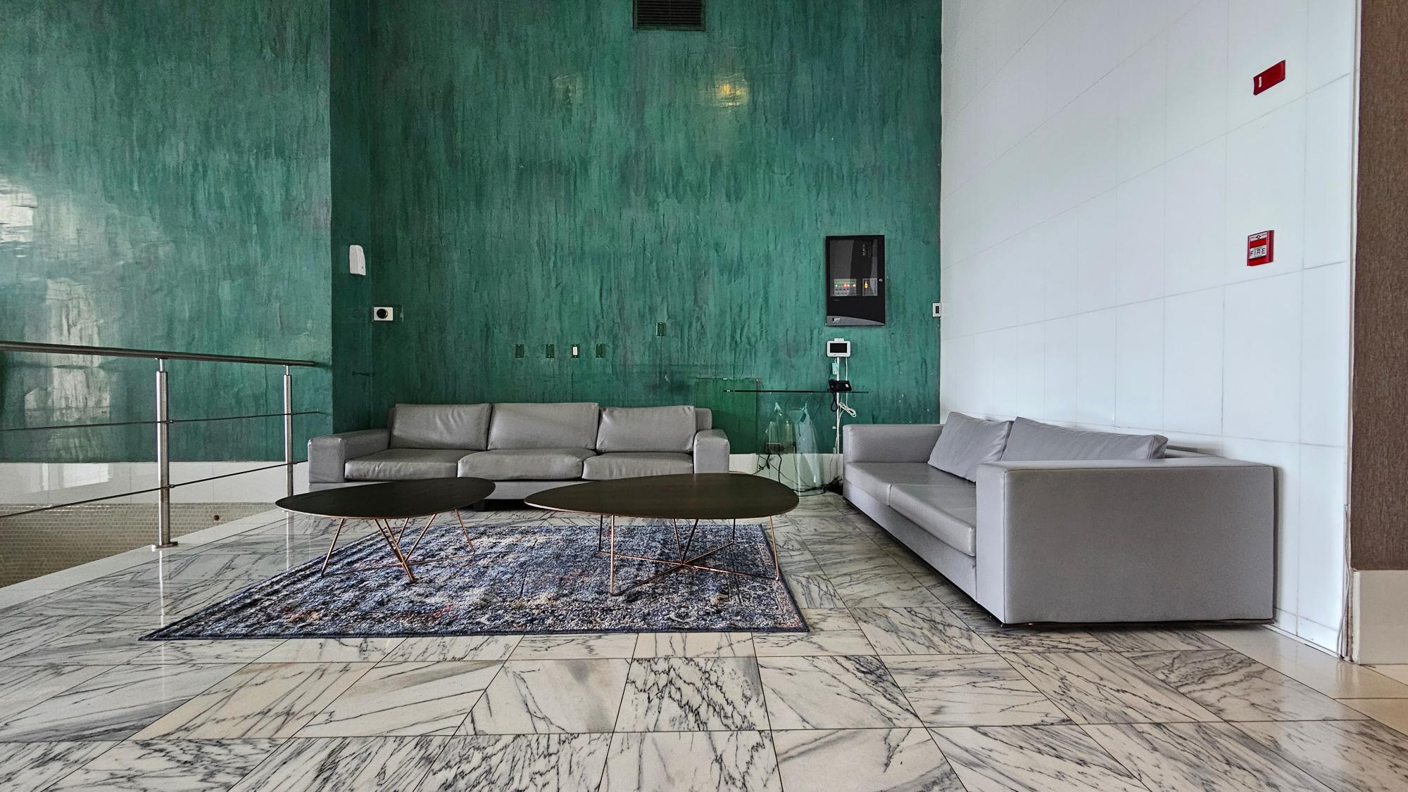 FURNISHED APT - HIGH FLOOR ON AV BALBOA - 109 M2