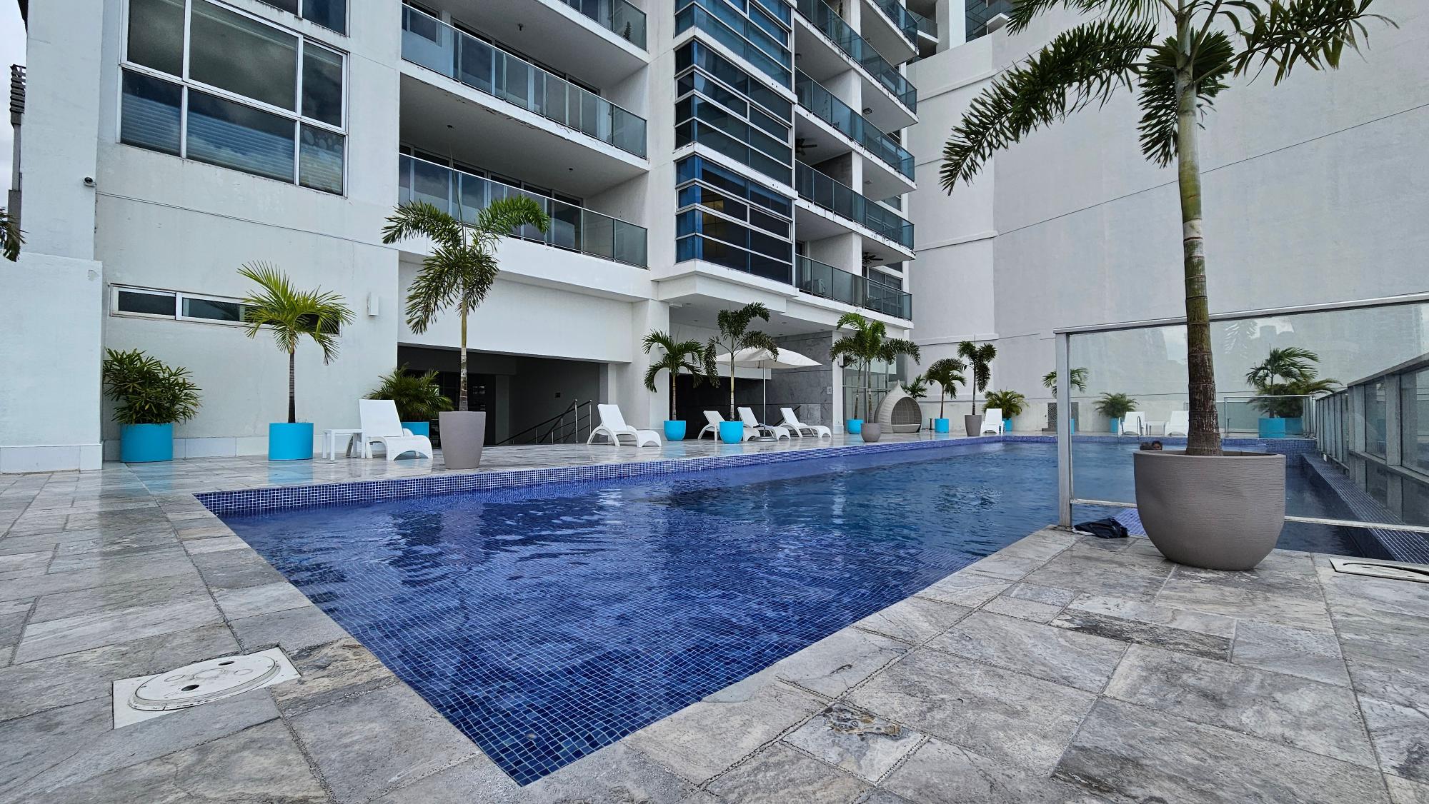 FURNISHED APT - HIGH FLOOR ON AV BALBOA - 109 M2