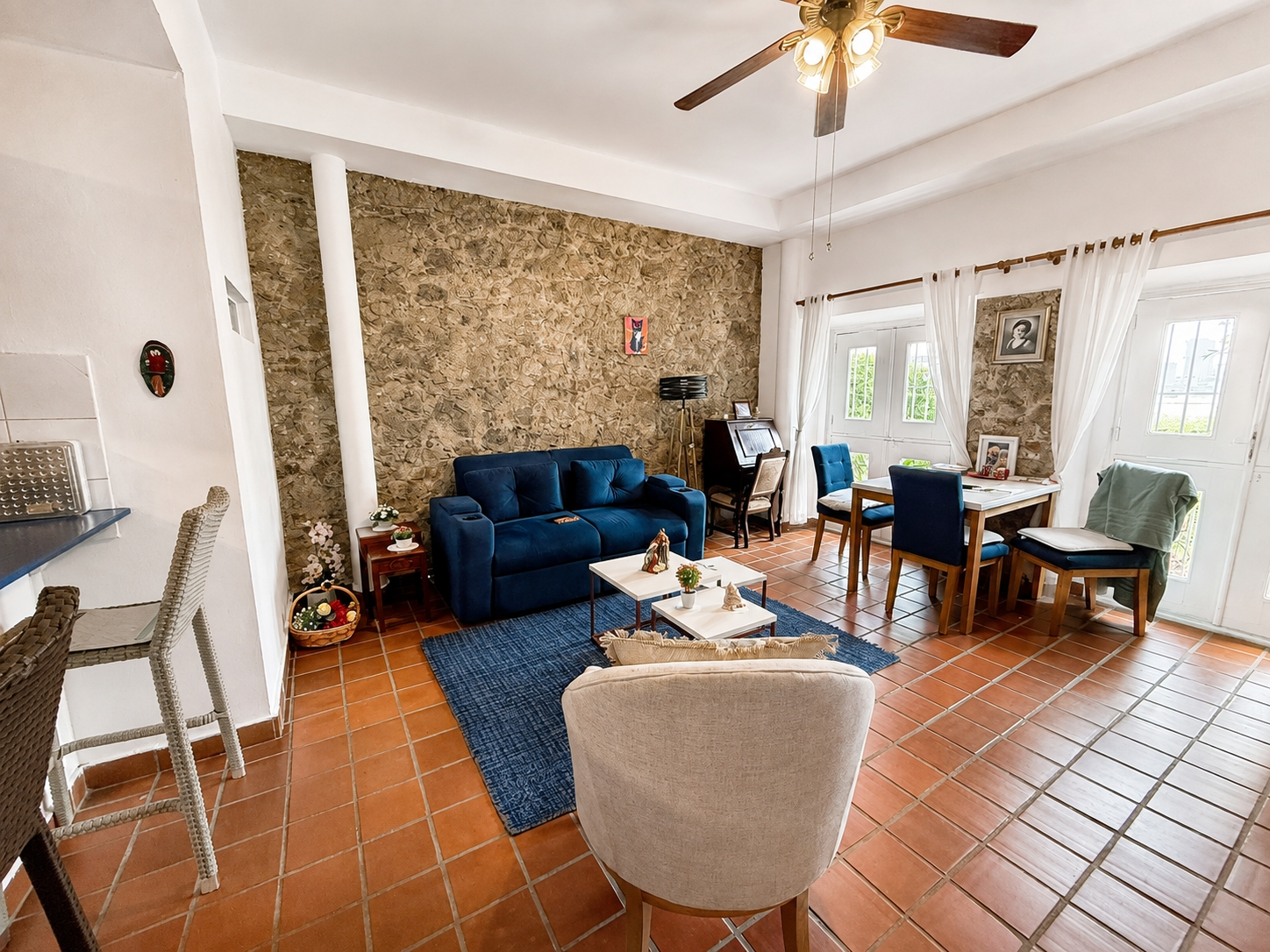 Residential building for sale in Casco Antiguo