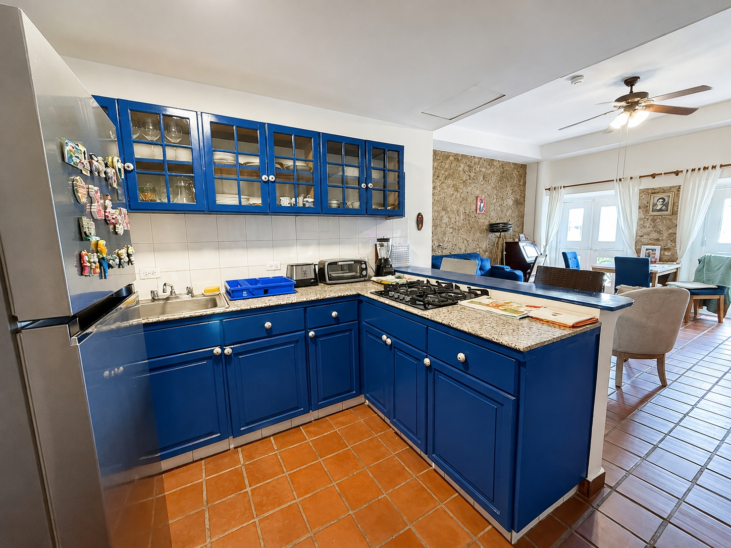 Residential building for sale in Casco Antiguo