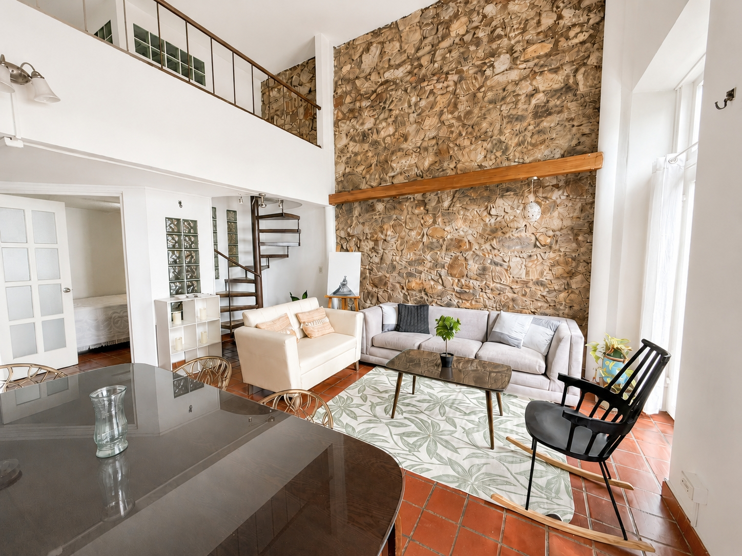 Residential building for sale in Casco Antiguo