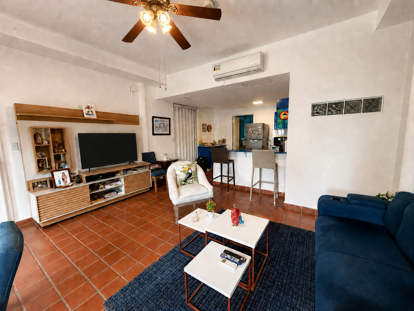 Residential building for sale in Casco Antiguo