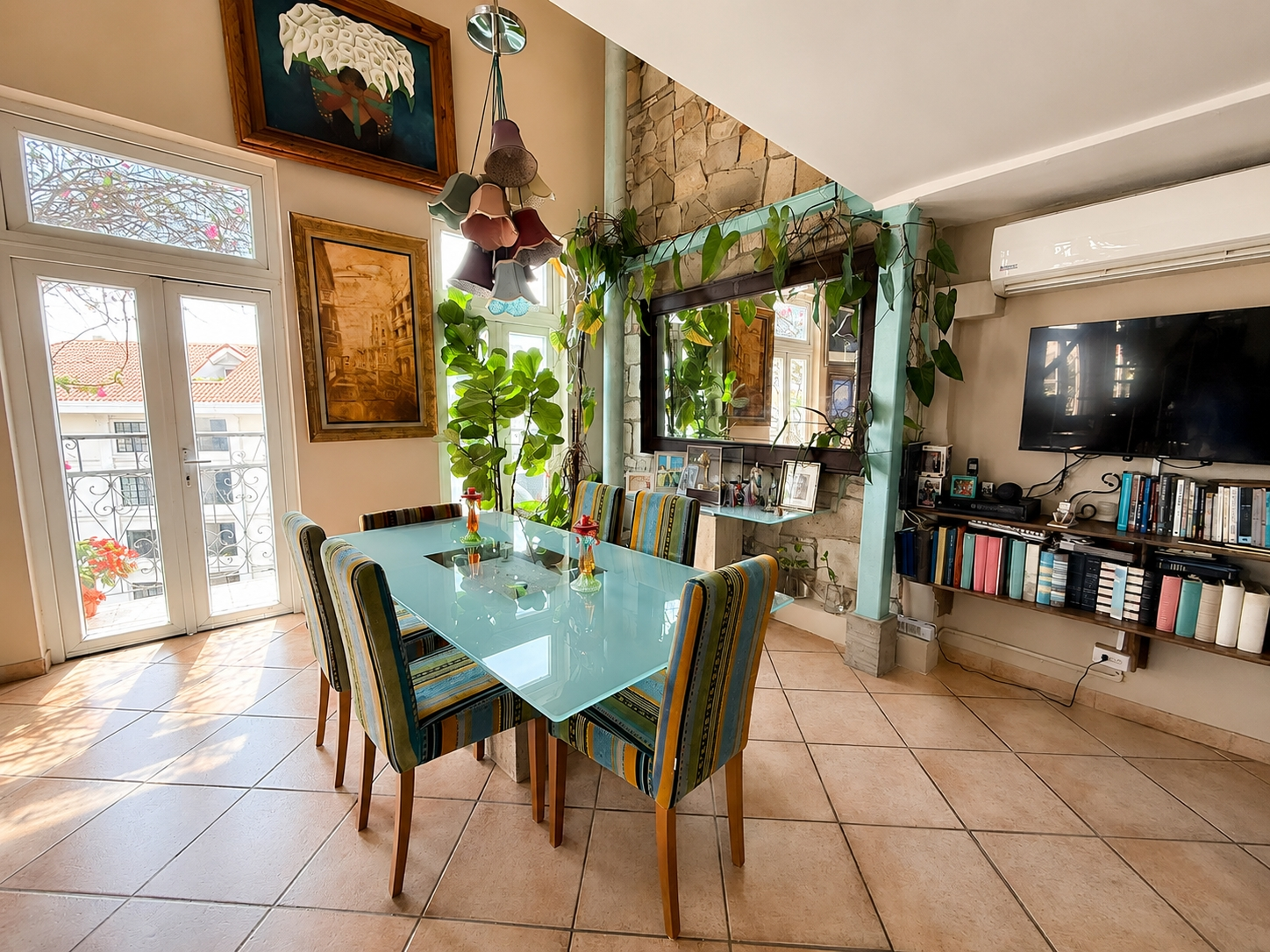 Residential building for sale in Casco Antiguo
