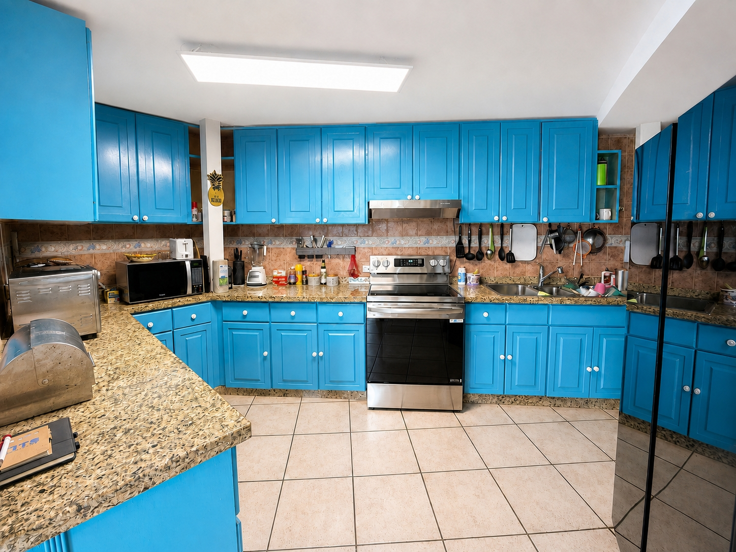 Residential building for sale in Casco Antiguo