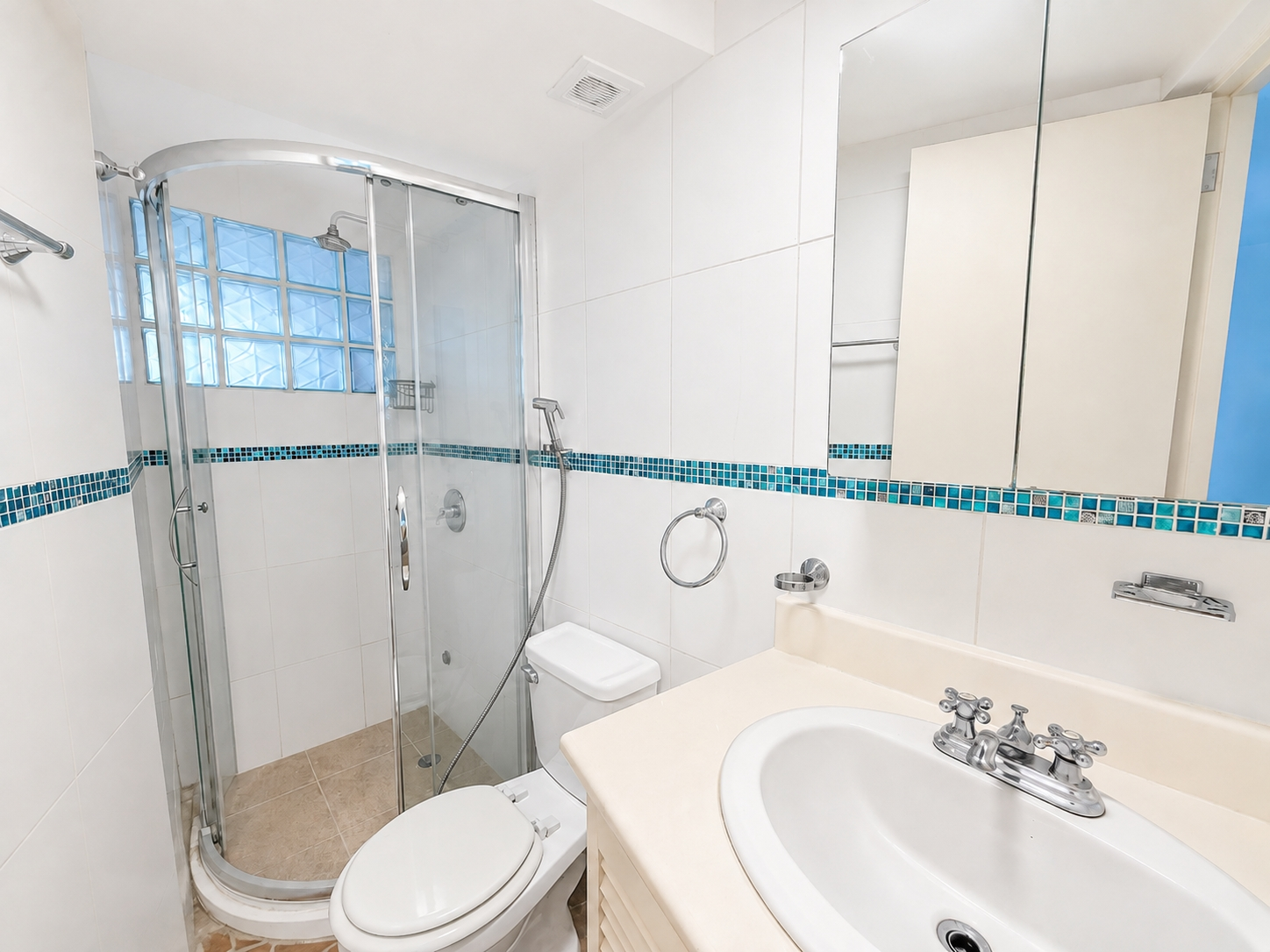 Residential building for sale in Casco Antiguo