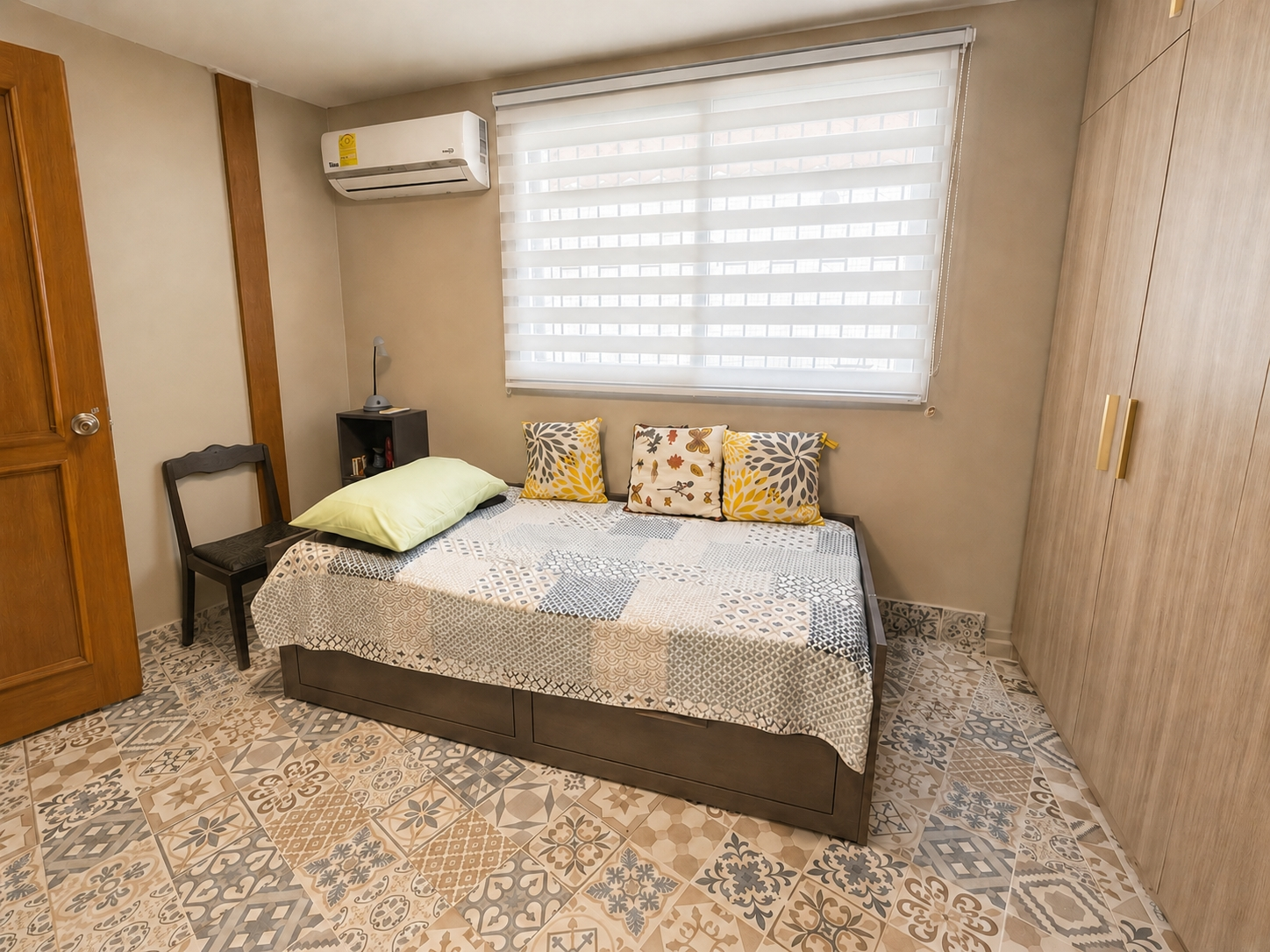 Residential building for sale in Casco Antiguo