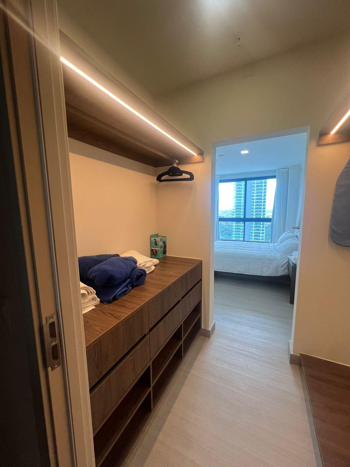 Apartment for Sale in PH Arcadia