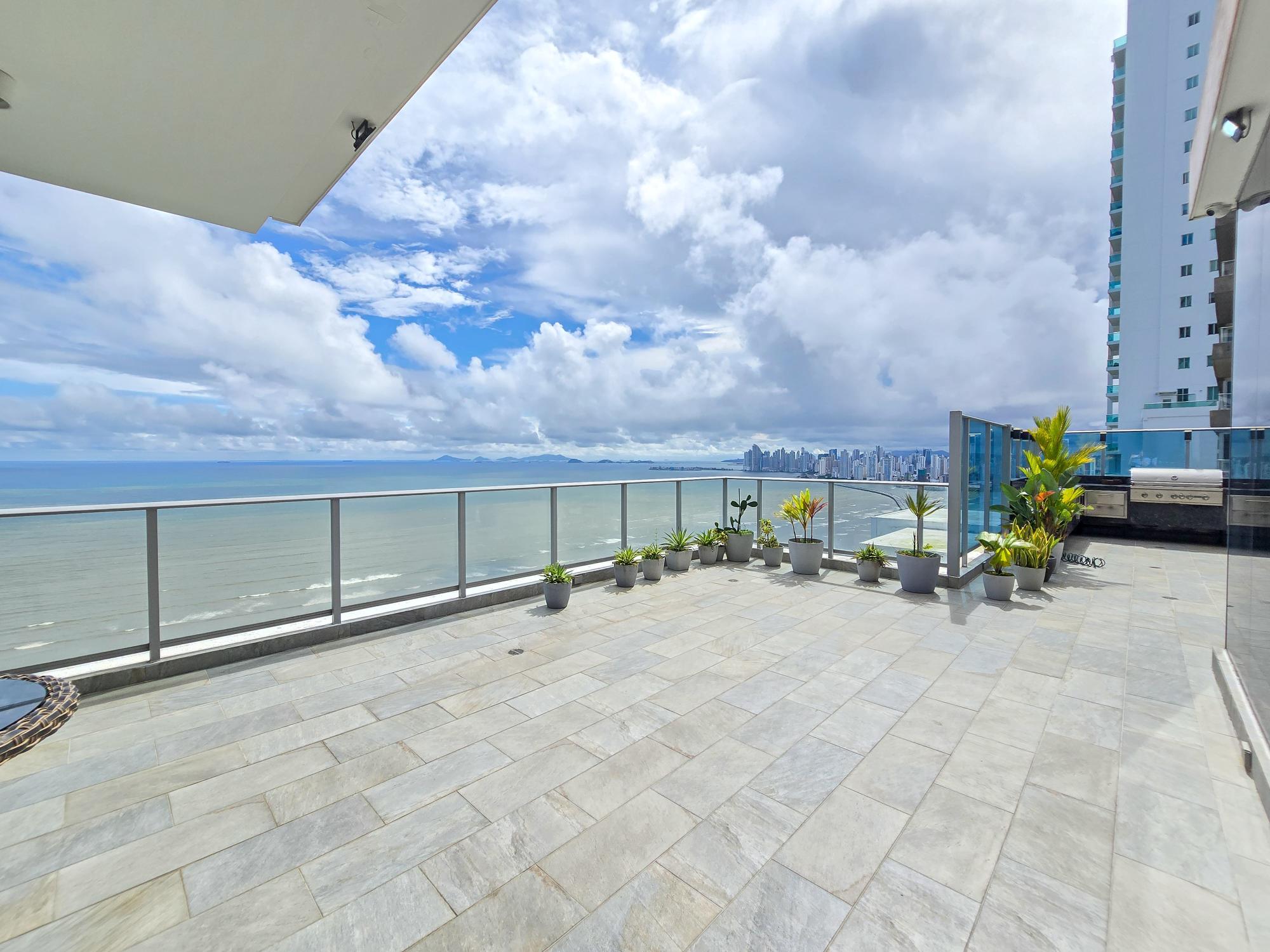 Apartment for sale in Costa del Este