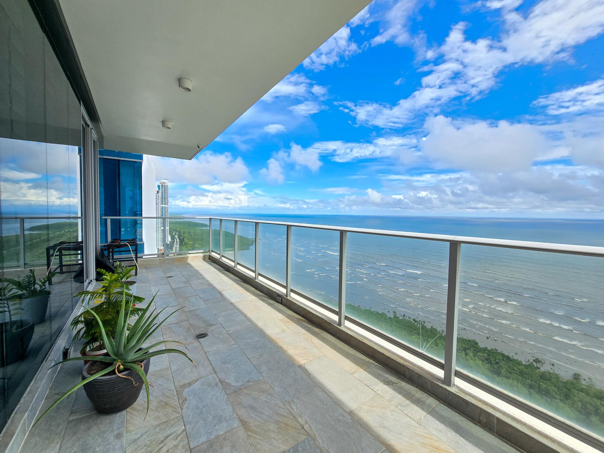 Apartment for sale in Costa del Este