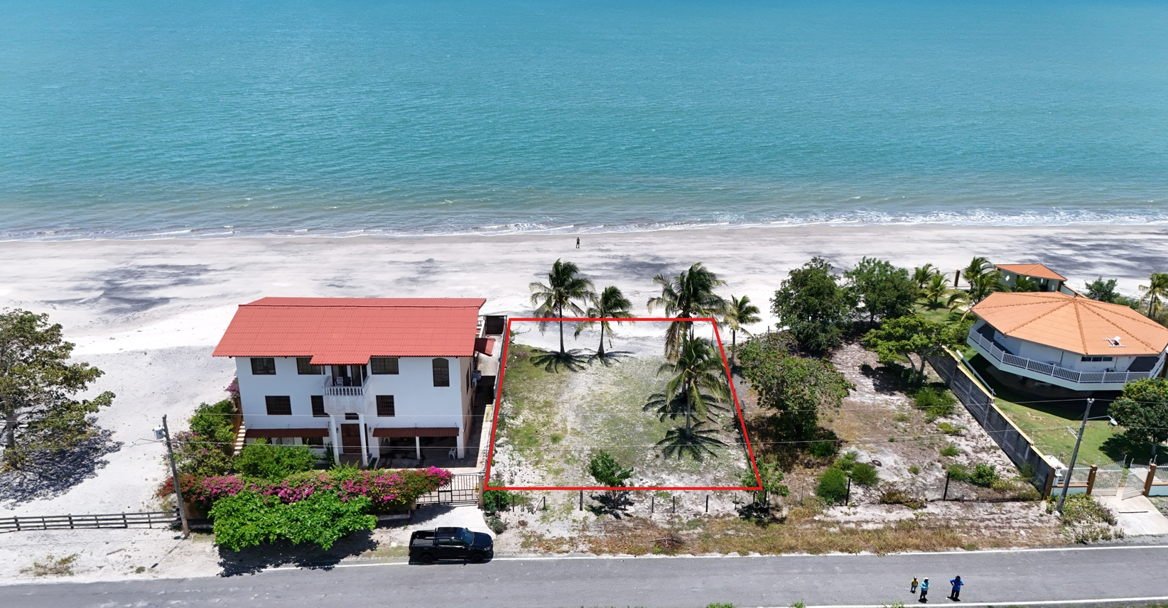 900 m² Oceanfront Lot in Playa del Pacifico