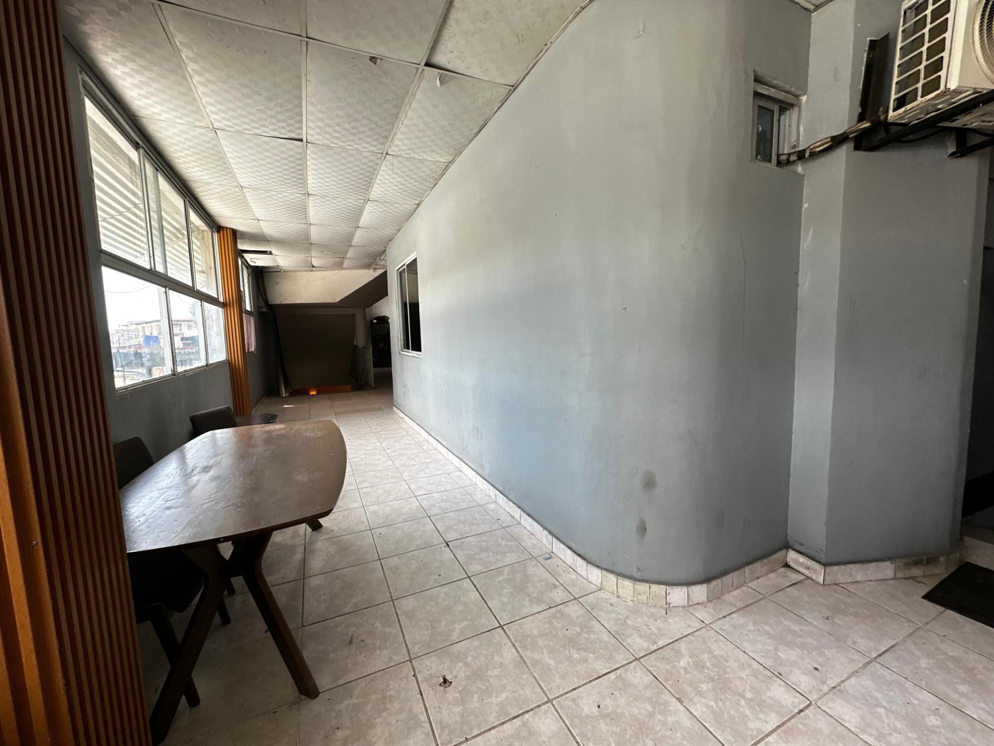 COMMERCIAL BUILDING FOR SALE
