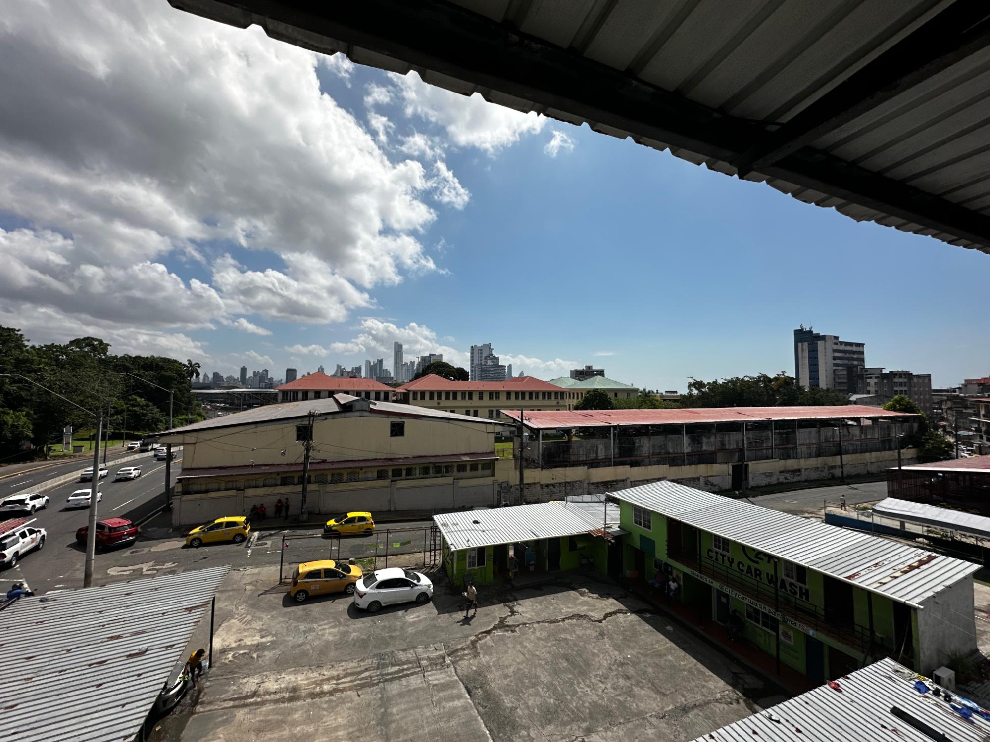 COMMERCIAL BUILDING FOR SALE