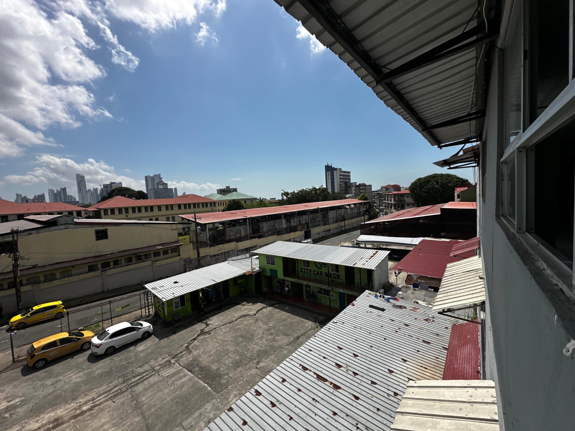 COMMERCIAL BUILDING FOR SALE