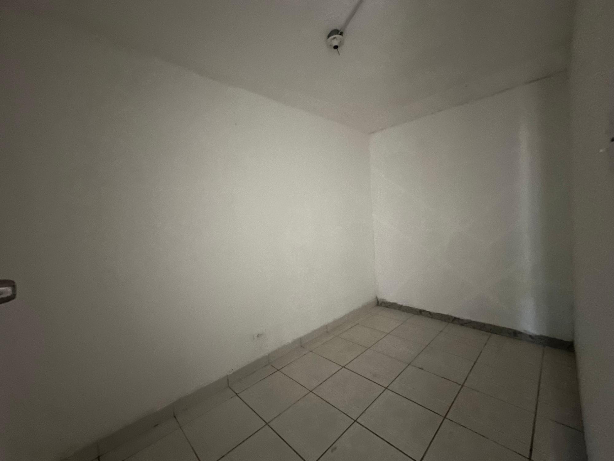 COMMERCIAL BUILDING FOR SALE
