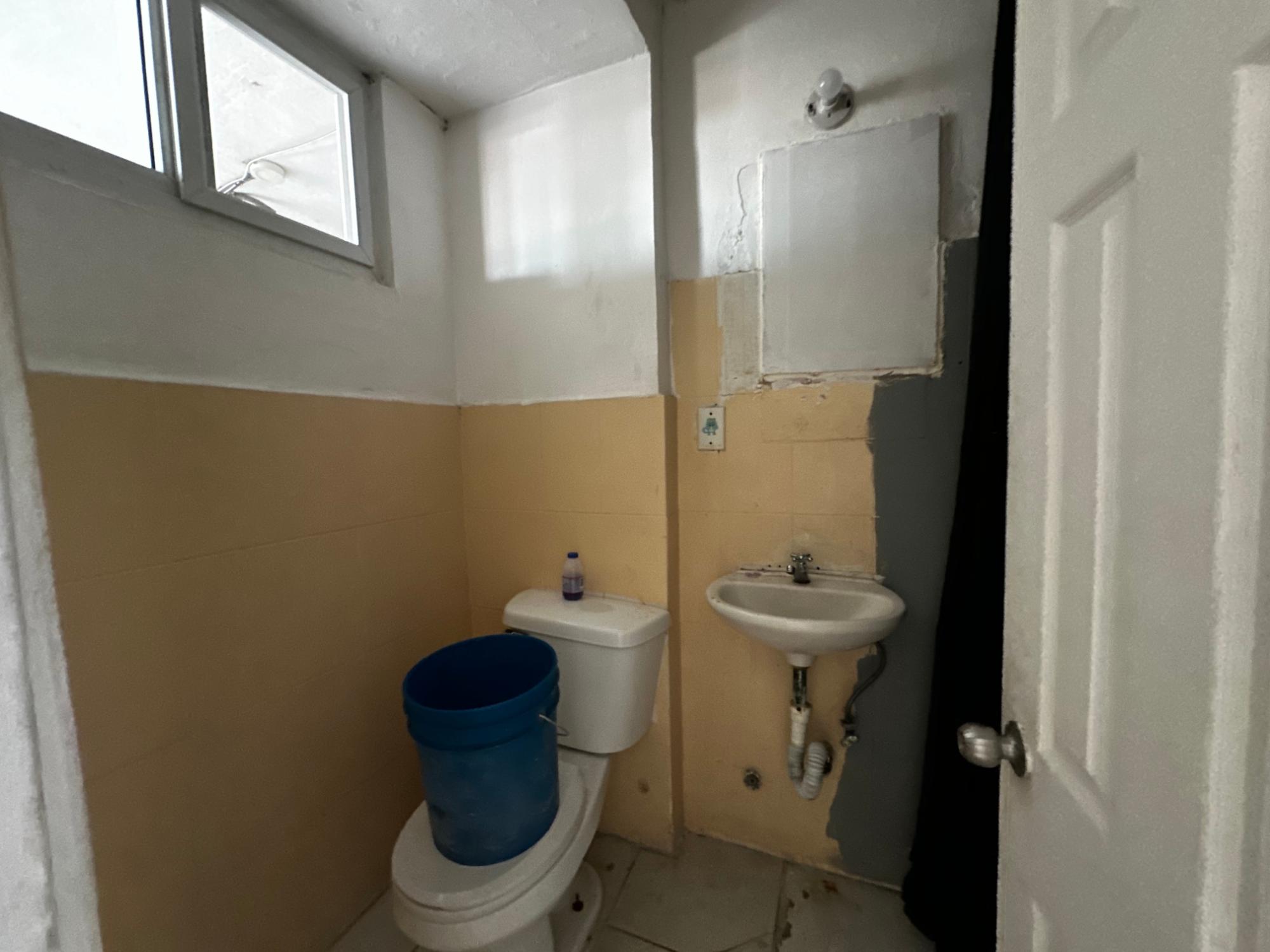COMMERCIAL BUILDING FOR SALE