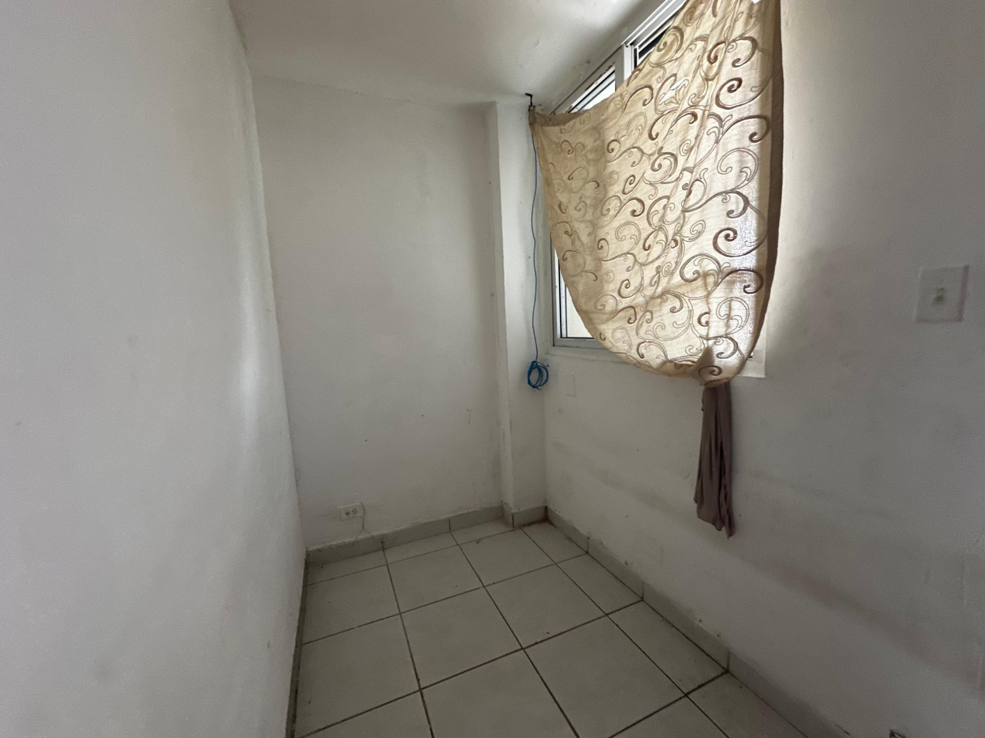 COMMERCIAL BUILDING FOR SALE