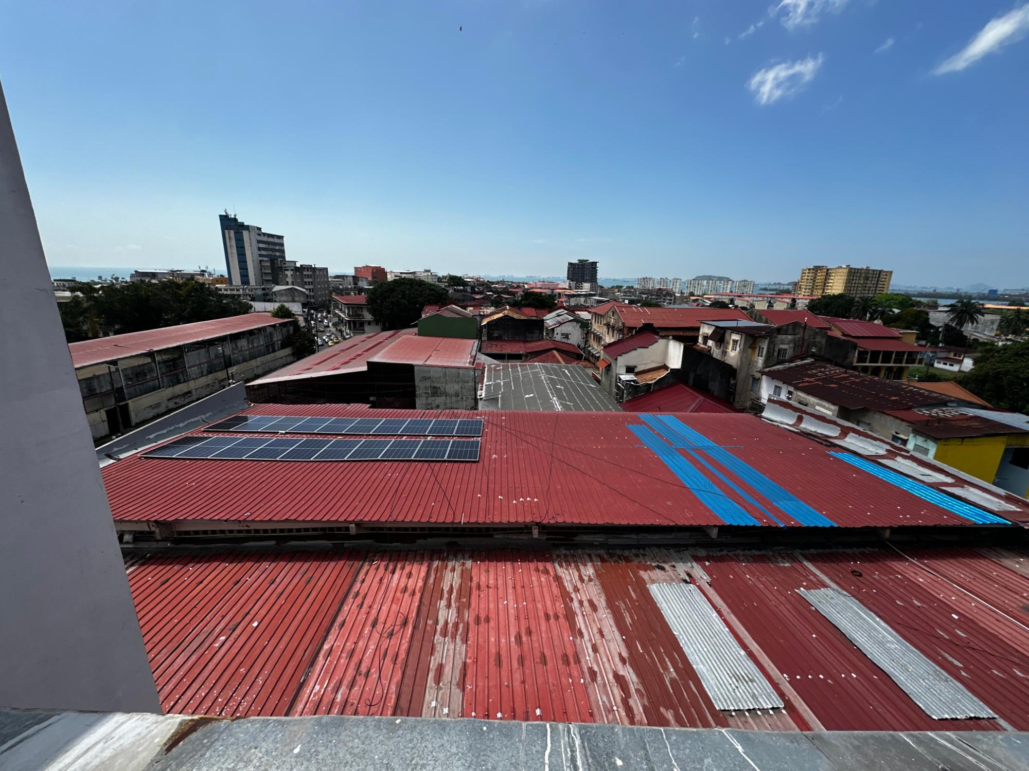 COMMERCIAL BUILDING FOR SALE