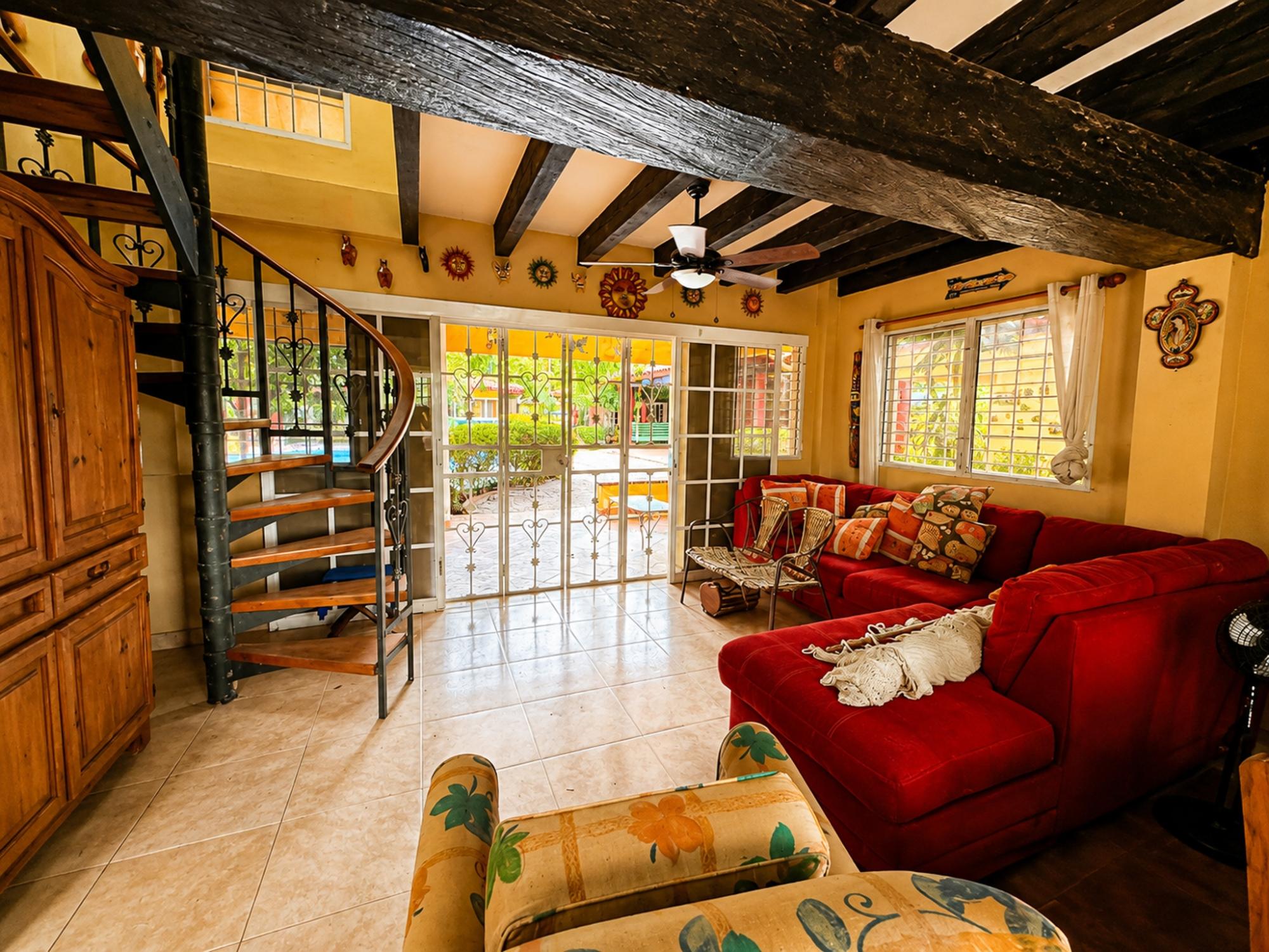 Four Modern Homes with Pool in Exclusive Coronado