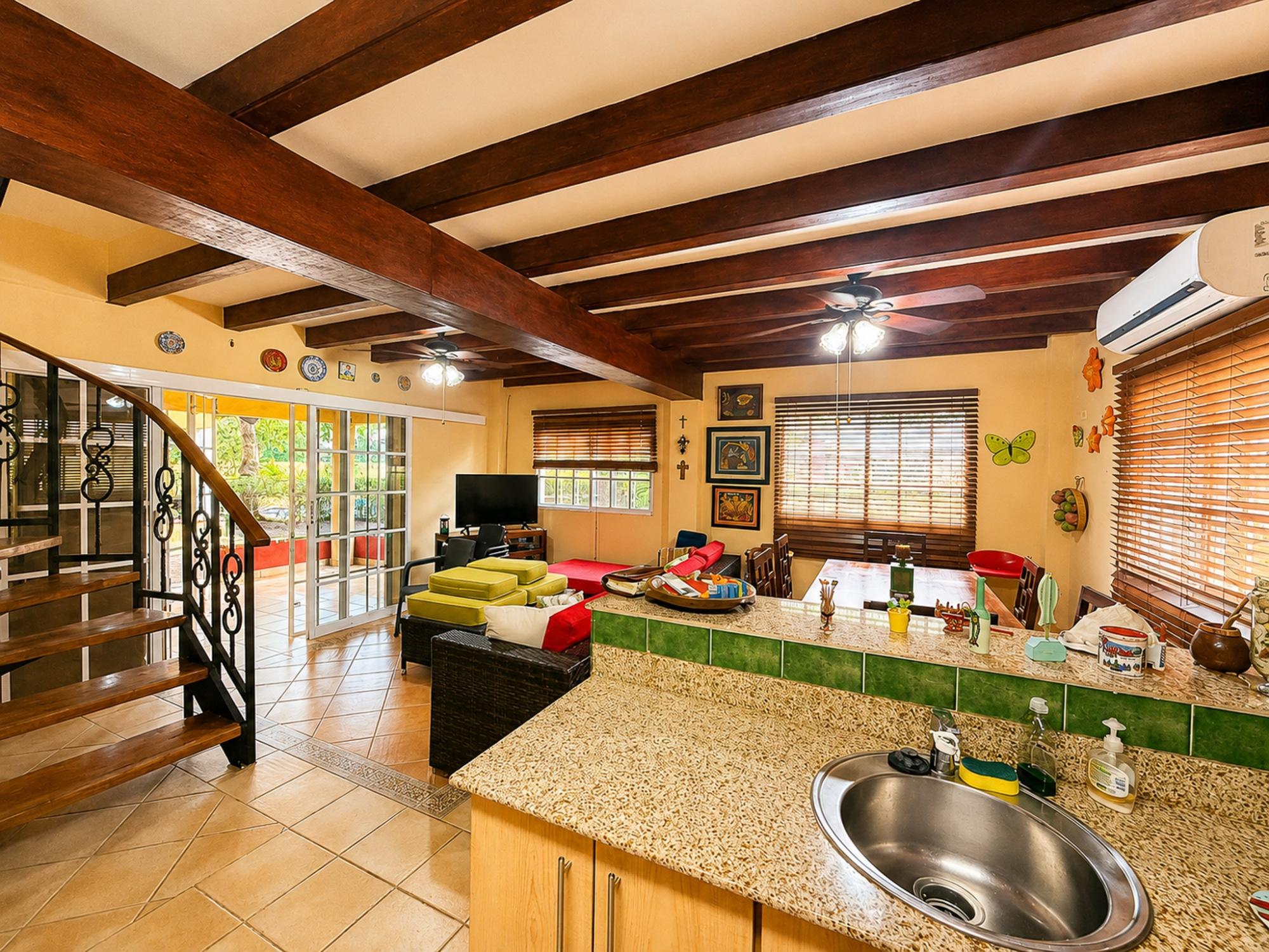 Four Modern Homes with Pool in Exclusive Coronado
