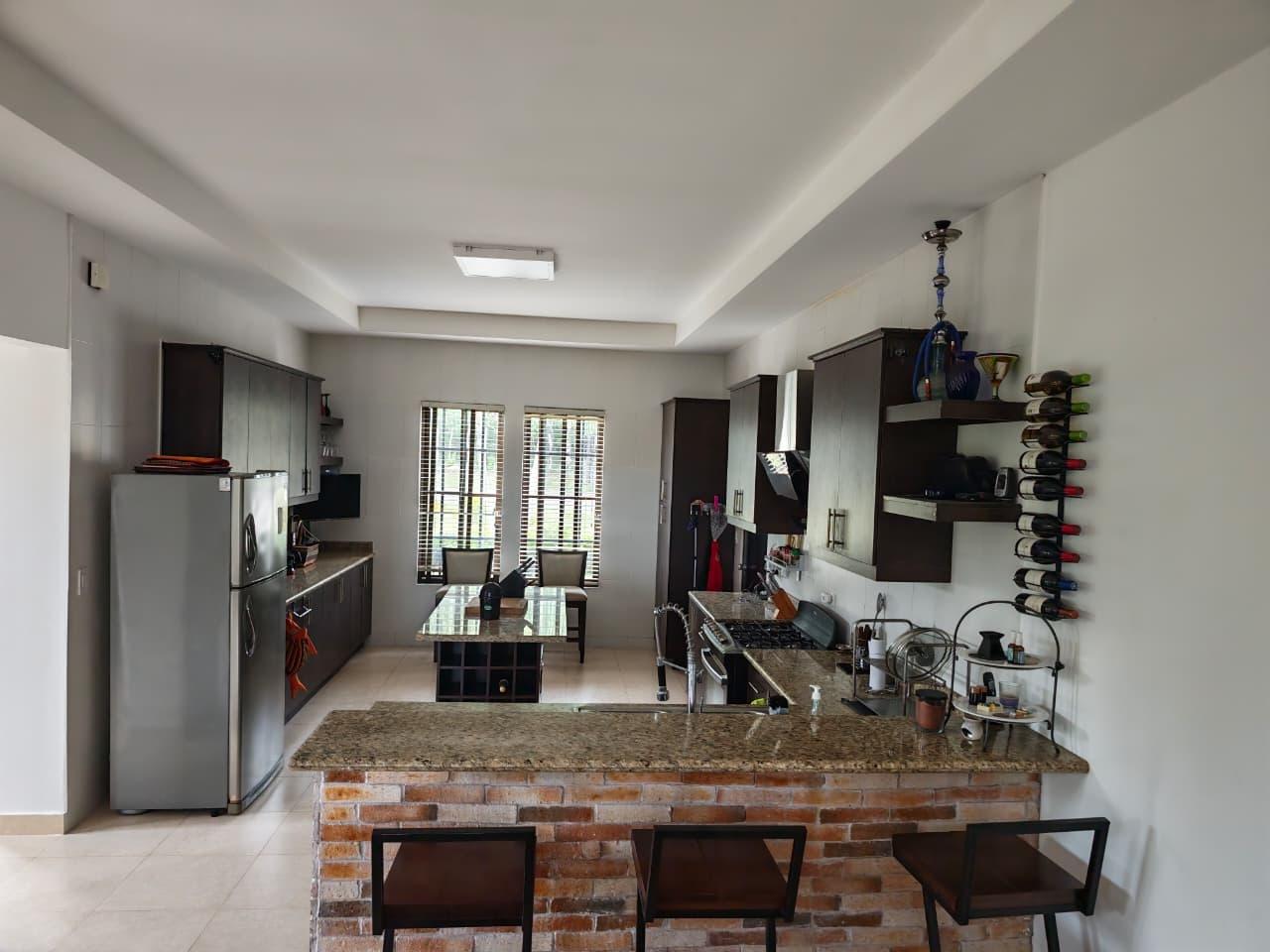 House in Hacienda Pacifica with 3 bedrooms