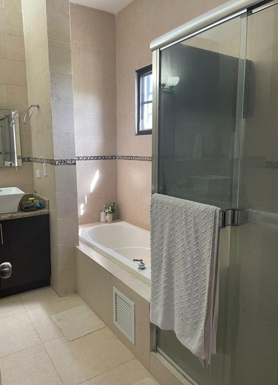 House in Hacienda Pacifica with 3 bedrooms