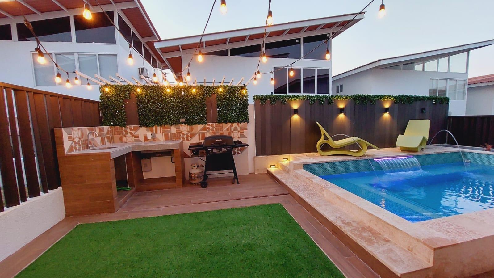 Two-story house near the beach, Coronado