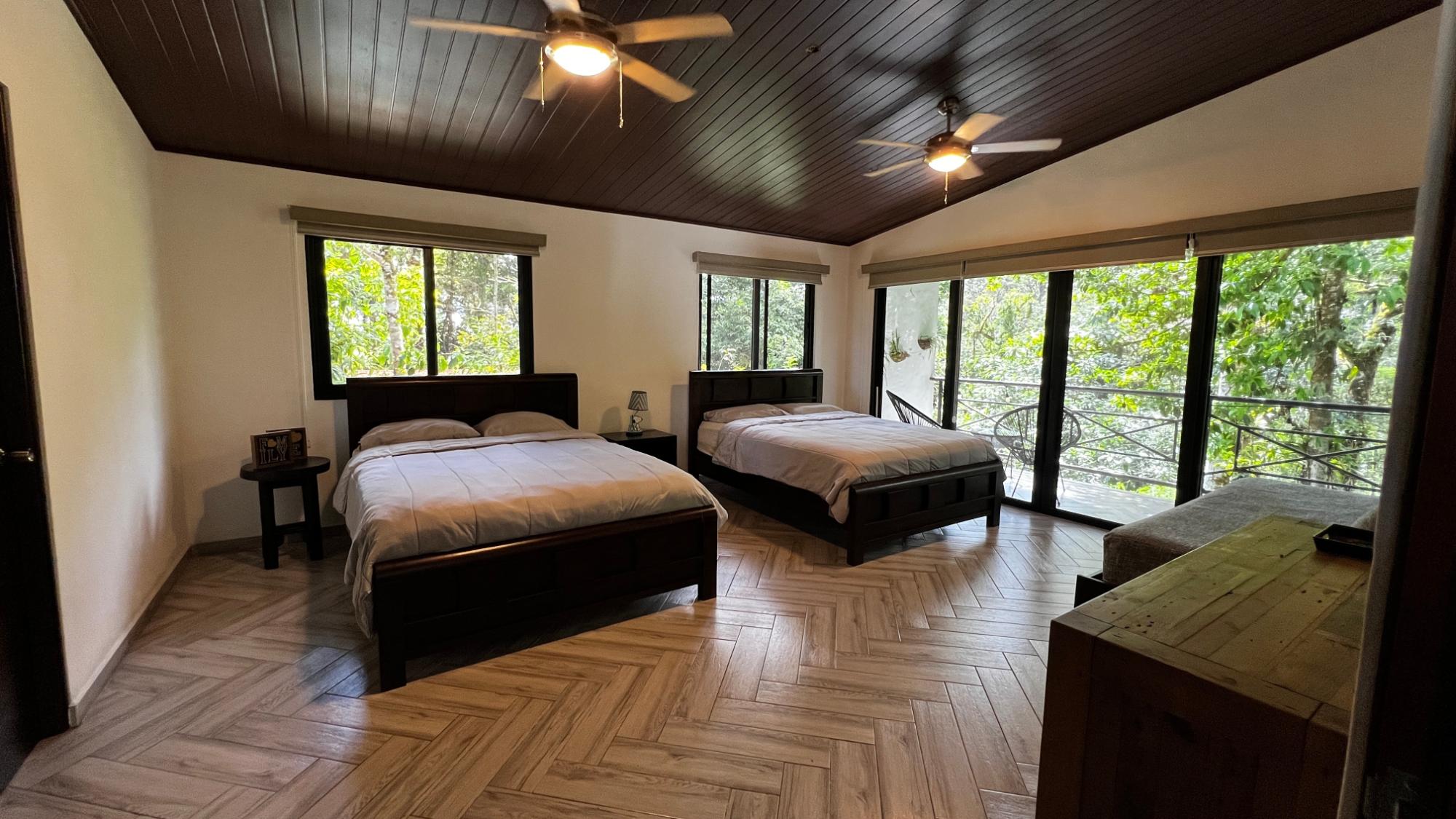 Mountain View Home in Altos del Maria