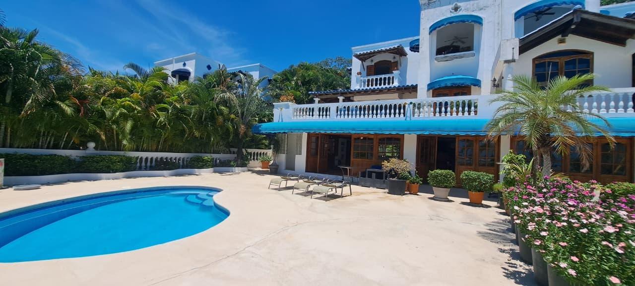 PLAYA BLANCA OCEAN FRONT DUPLEX VILLA