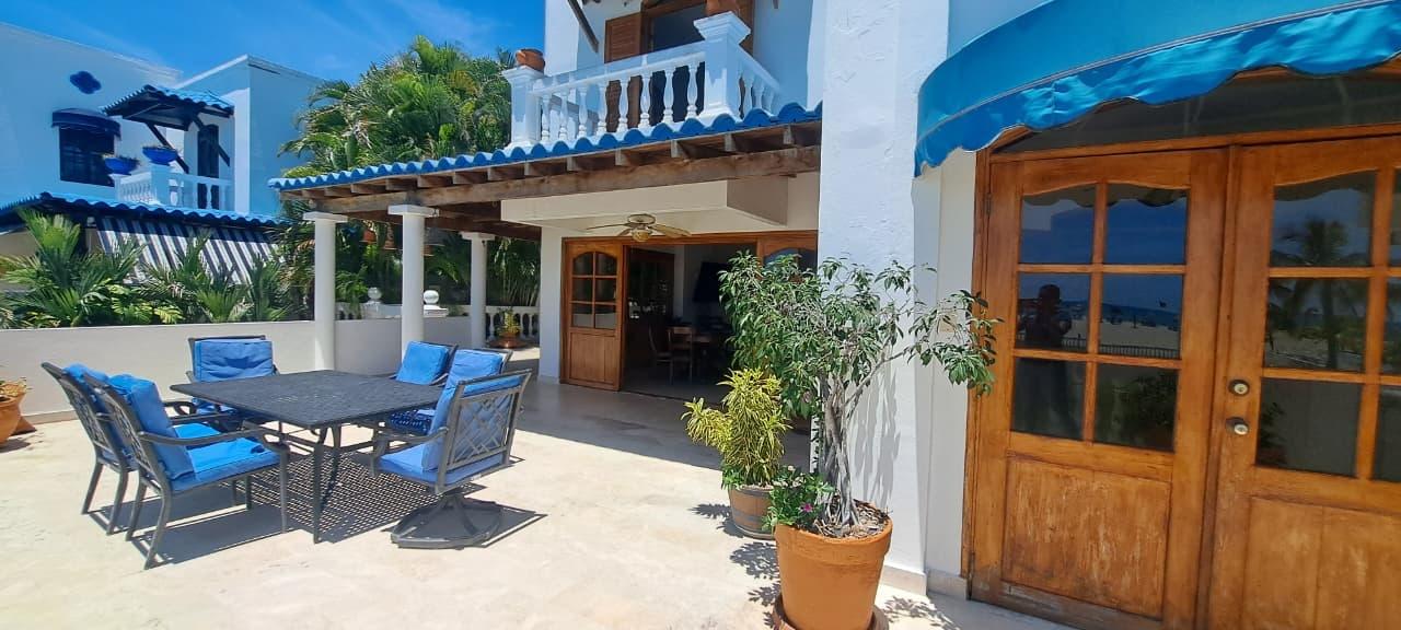 PLAYA BLANCA OCEAN FRONT DUPLEX VILLA