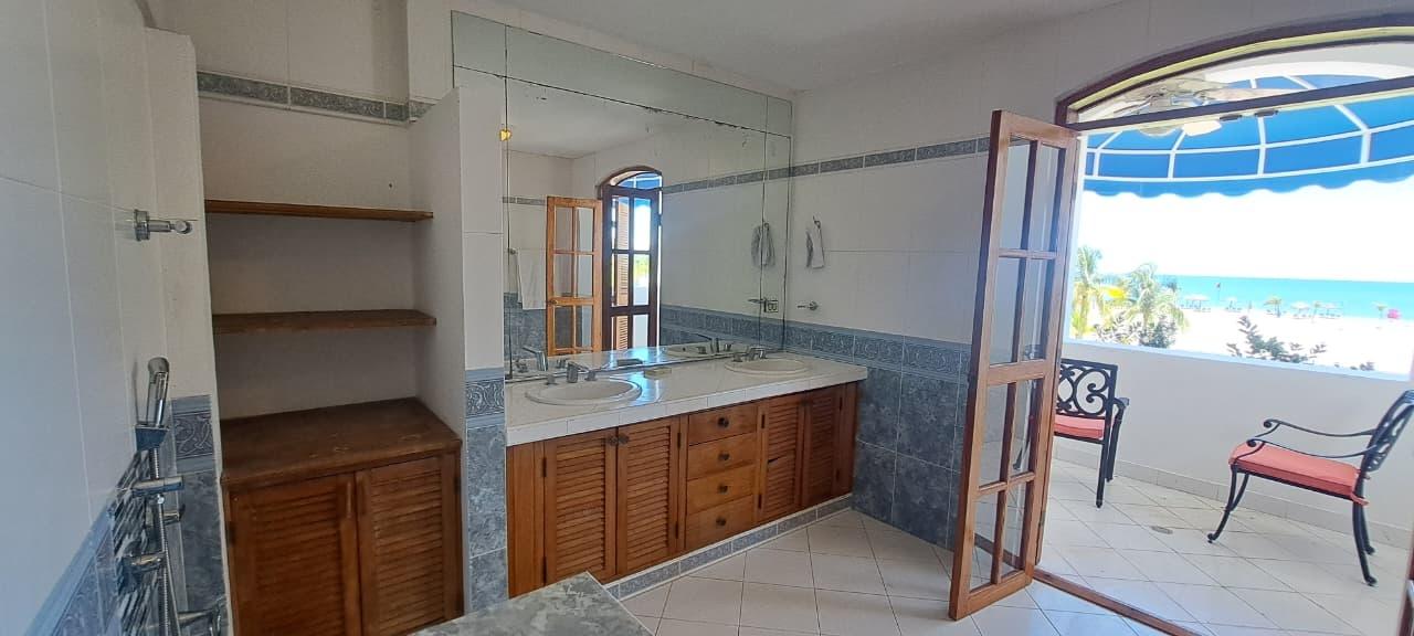 PLAYA BLANCA OCEAN FRONT DUPLEX VILLA