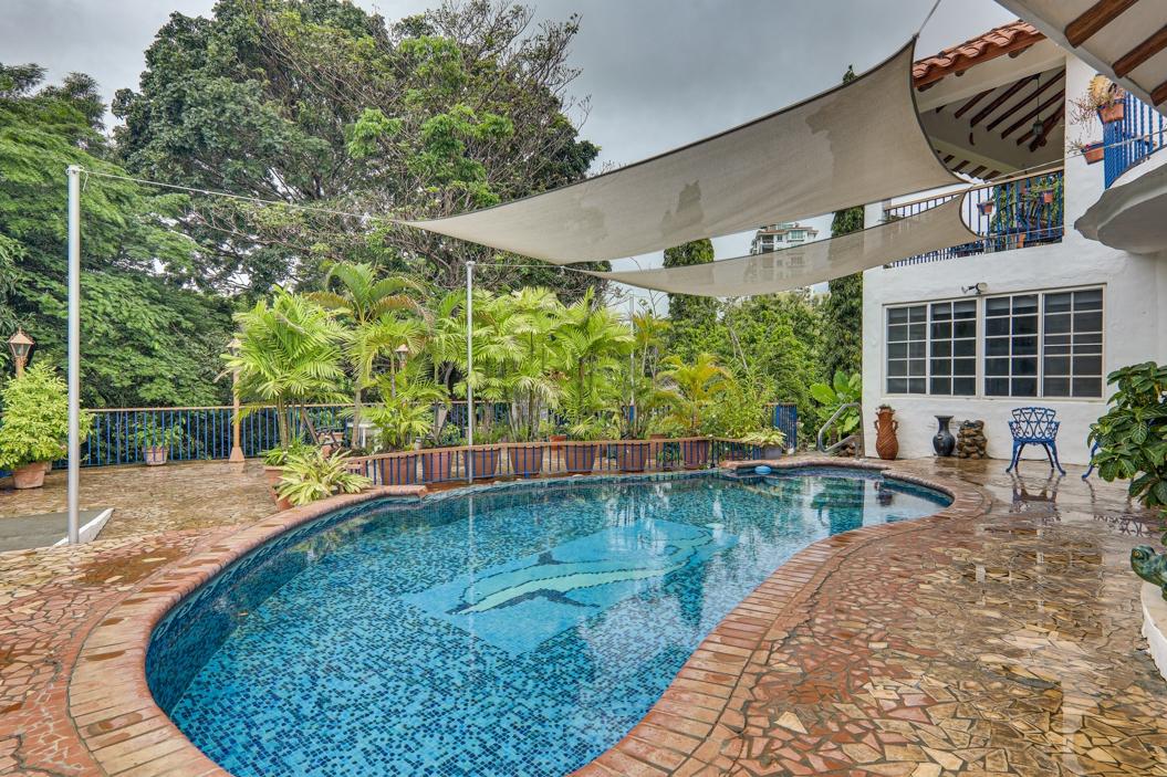 Punta Barco Beach Home: Your Paradise Awaits