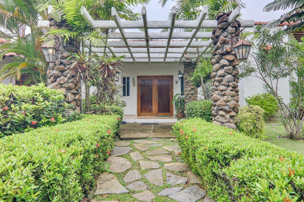 Punta Barco Beach Home: Your Paradise Awaits