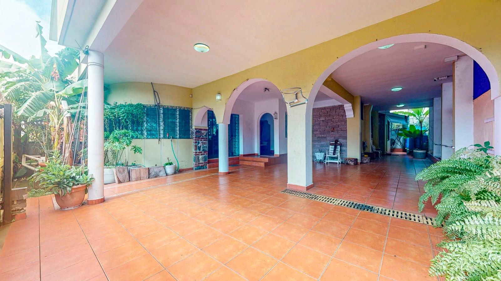 House for sale in the Old Town of Colón, Panama