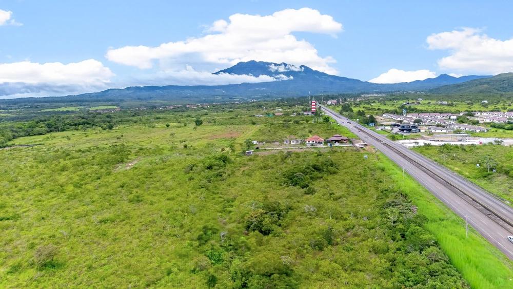 5,000 m² Lot for Sale on Boquete Main Road