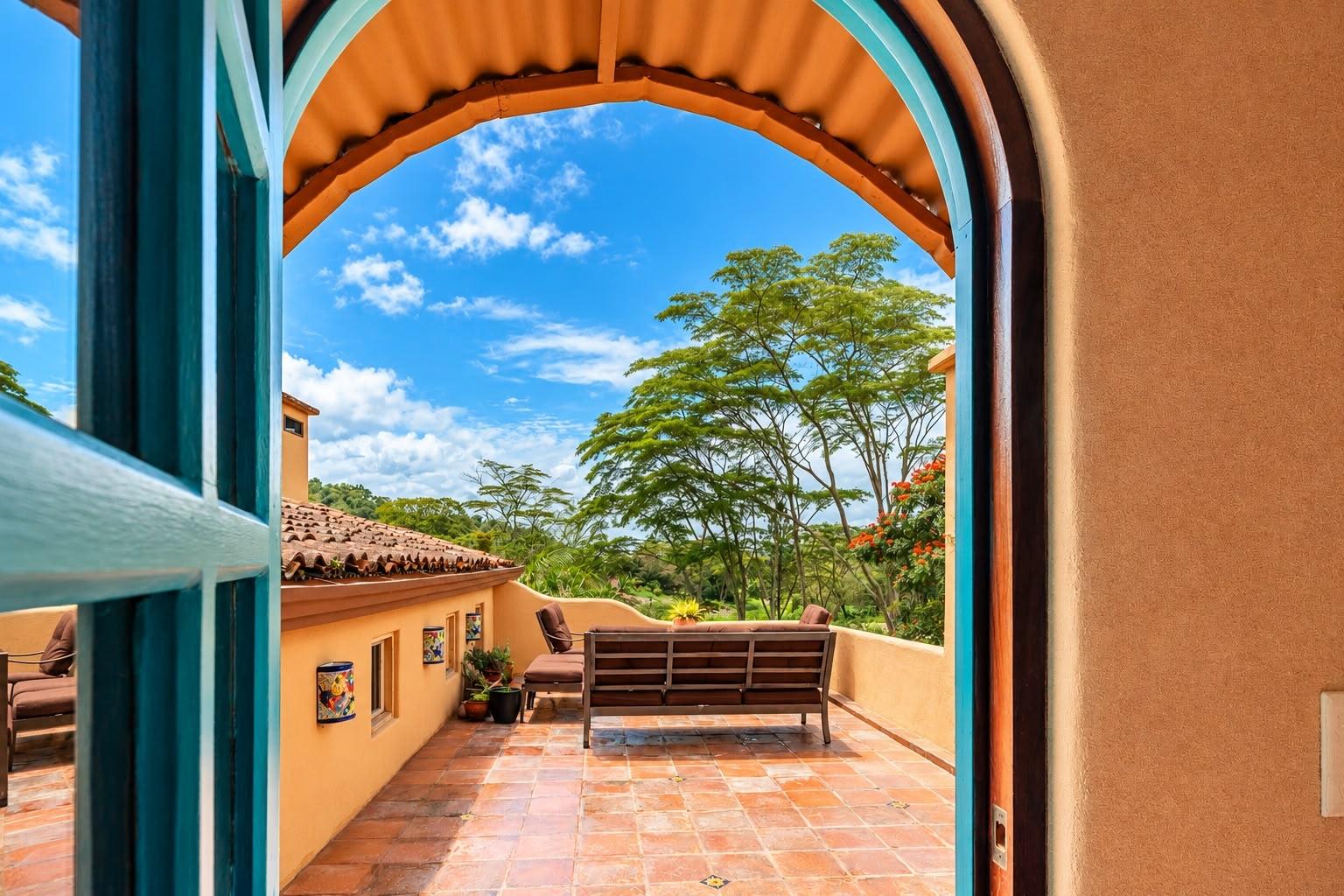 Mexican-Inspired Home in Palo Alto Boquete